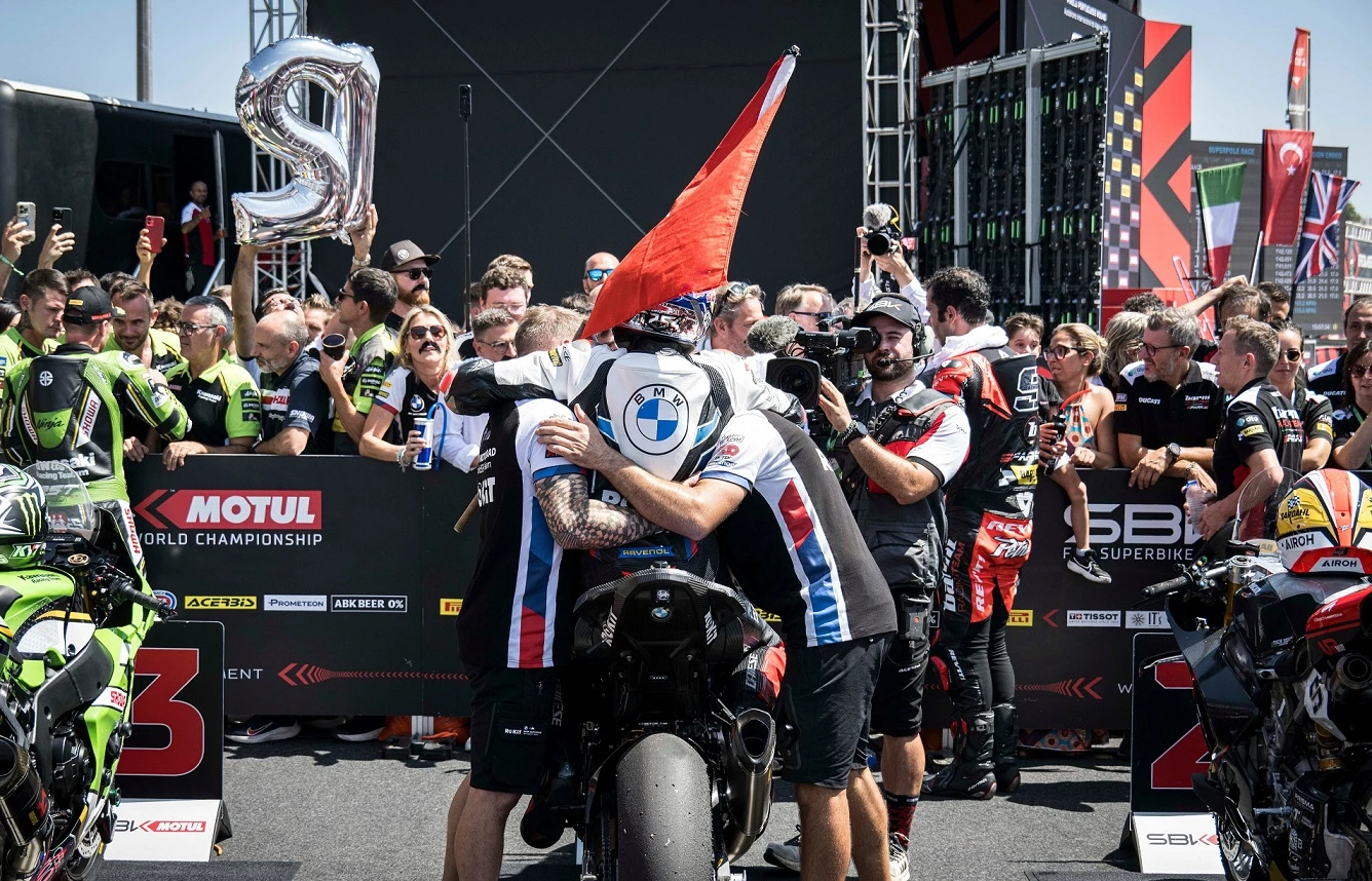 WorldSBK Portekiz | Toprak Razgatlıoğlu rekor kırdı