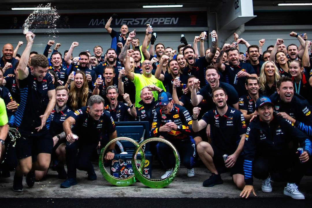 Verstappen ve Red Bull'u nadir görülen bir sezon sonucu bekliyor!