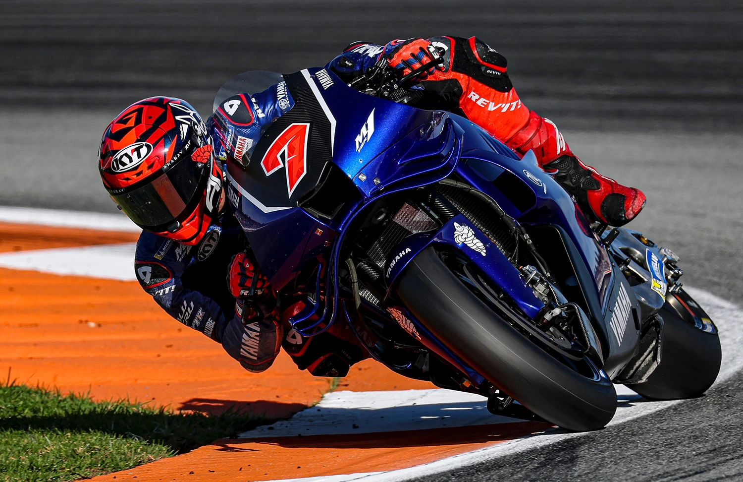 Yamaha, MotoGP’de 2026’dan İtibaren Resmen V4 Motora Geçiyor: