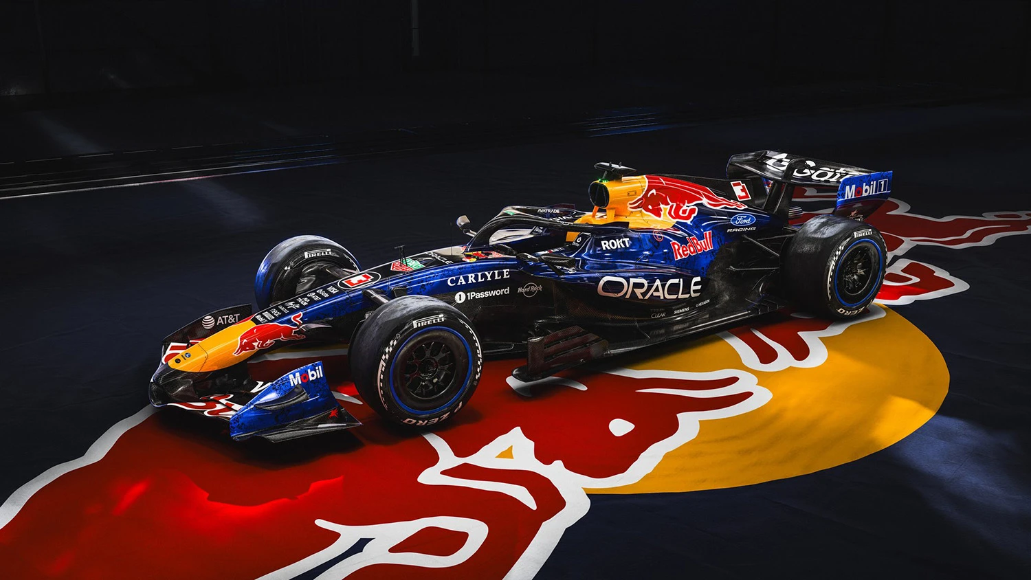 Red Bull, F1 2026 için RB22’nin yeni renklerini tanıttı