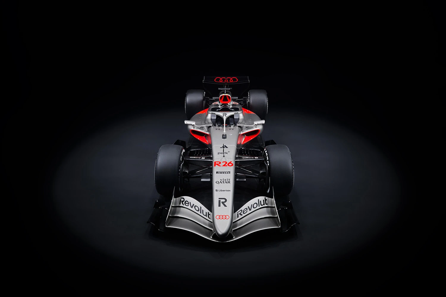 Audi R26 sahneye çıktı!