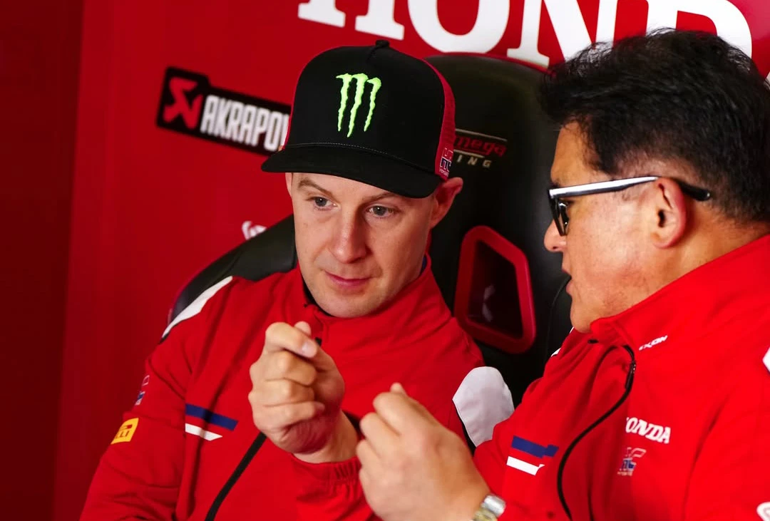 Jonathan Rea, 12 yıl sonra Honda ile piste dönüyor!