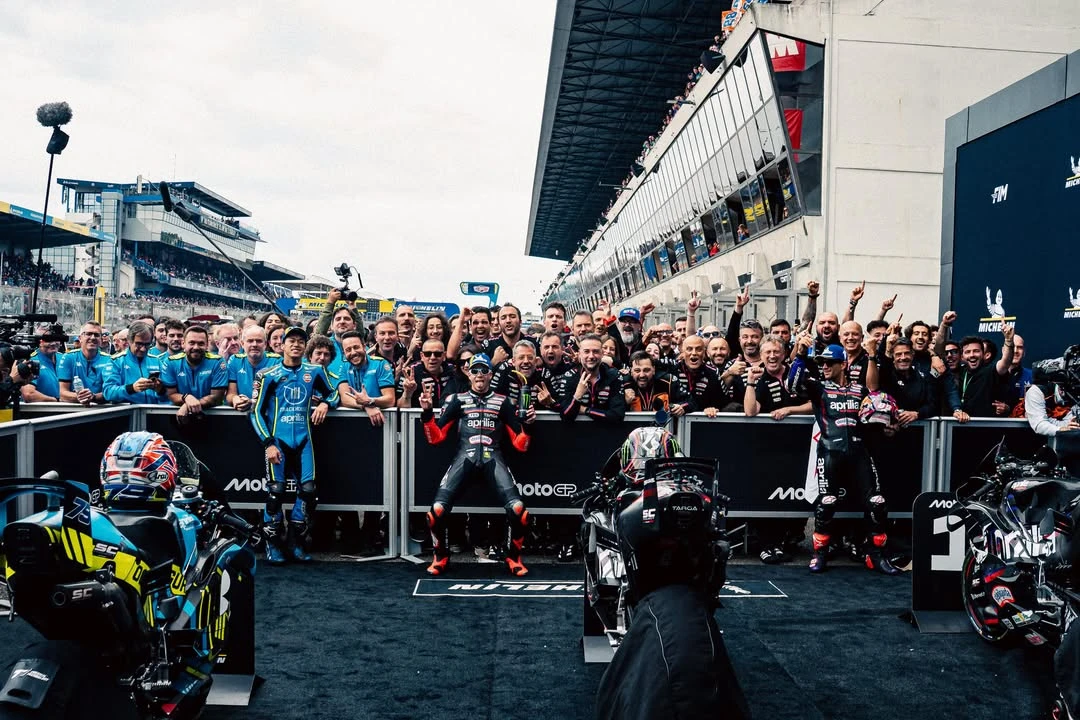 Jorge Martin’den tarihi zafer! Aprilia Le Mans’ta podyumu kapattı!