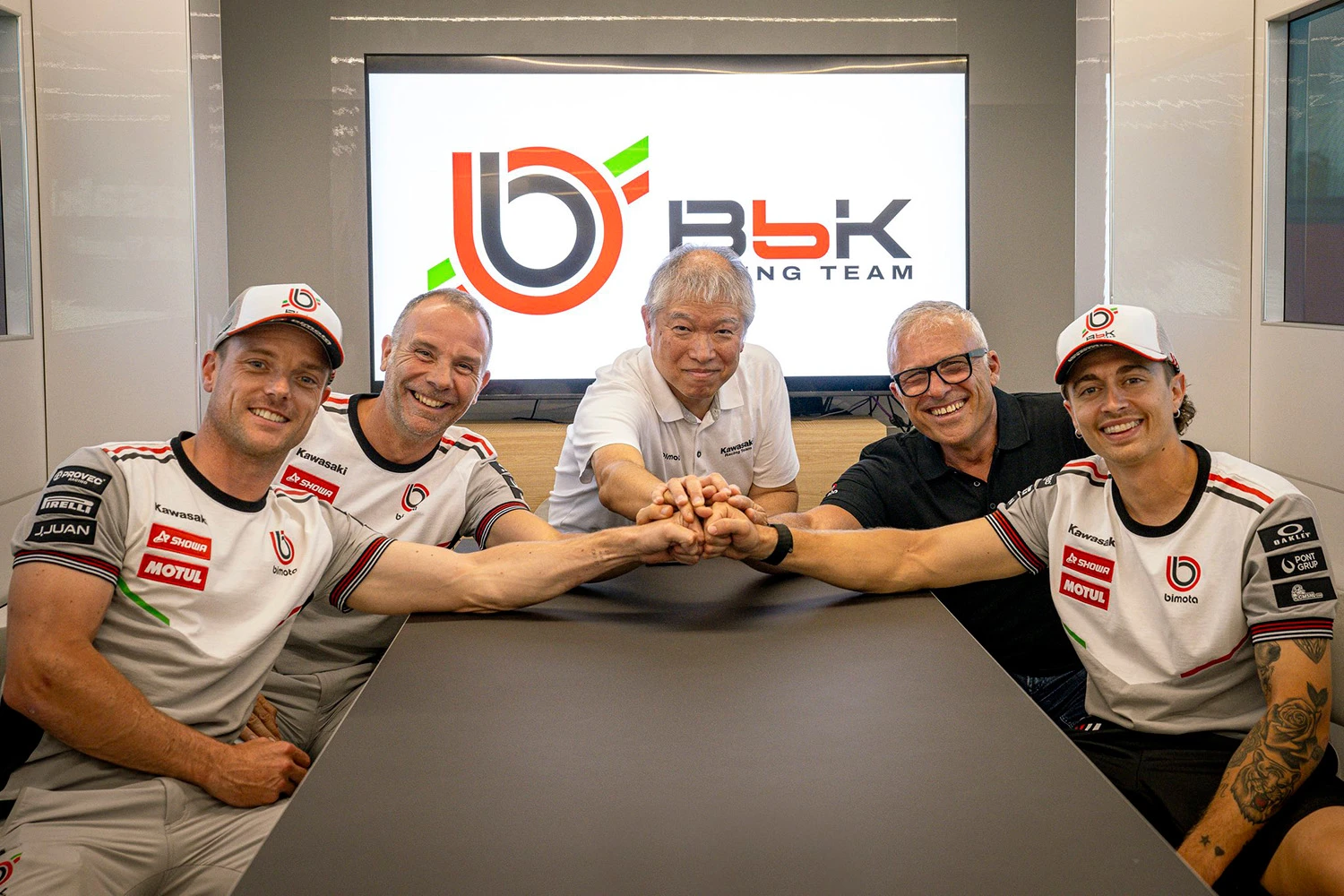 Bimota by Kawasaki Racing Team, Sürücü Kadrosunu Koruyor