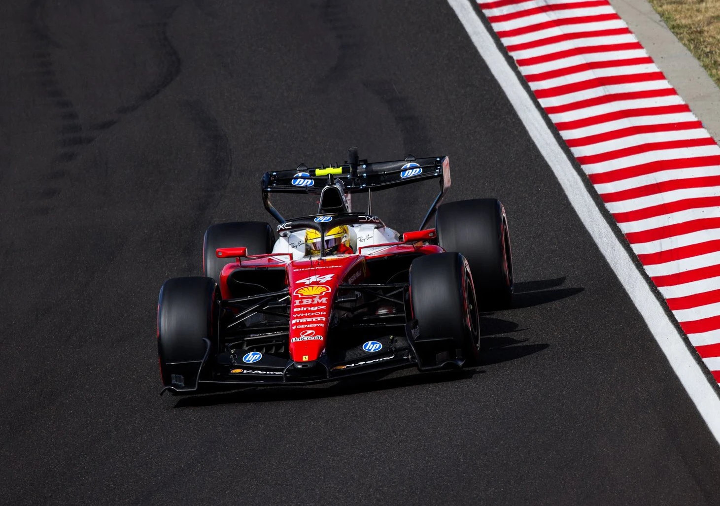 Lewis Hamilton’a Macaristan’da 3 Sıra Grid Cezası!