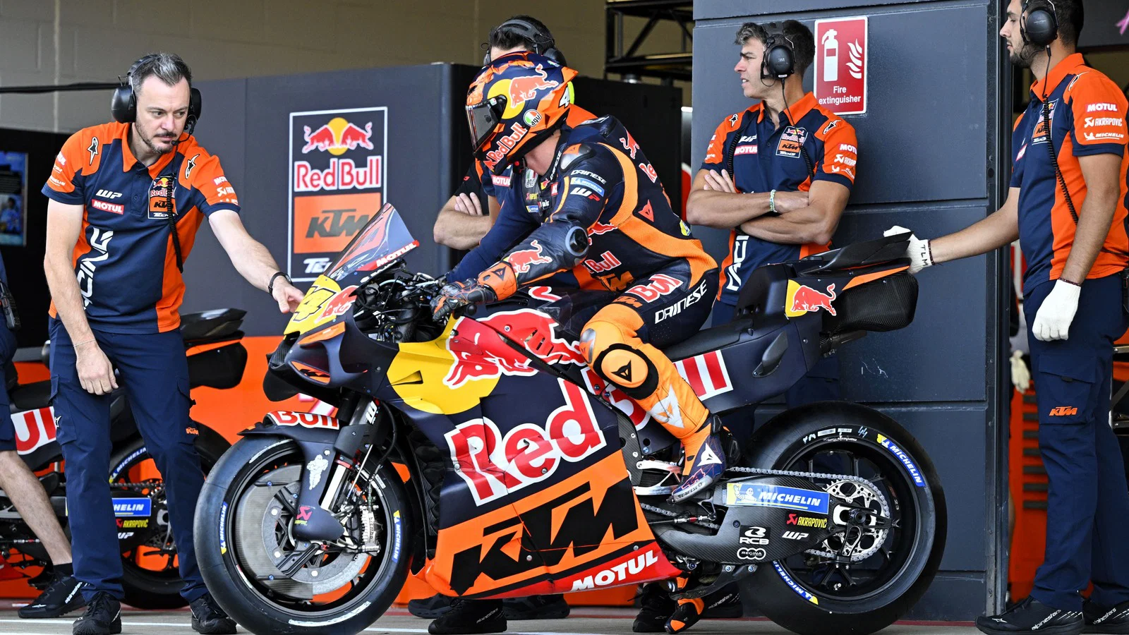 Carmelo Ezpeleta MotoGP’de Tek Motosiklet Krizine Son Noktayı Koydu