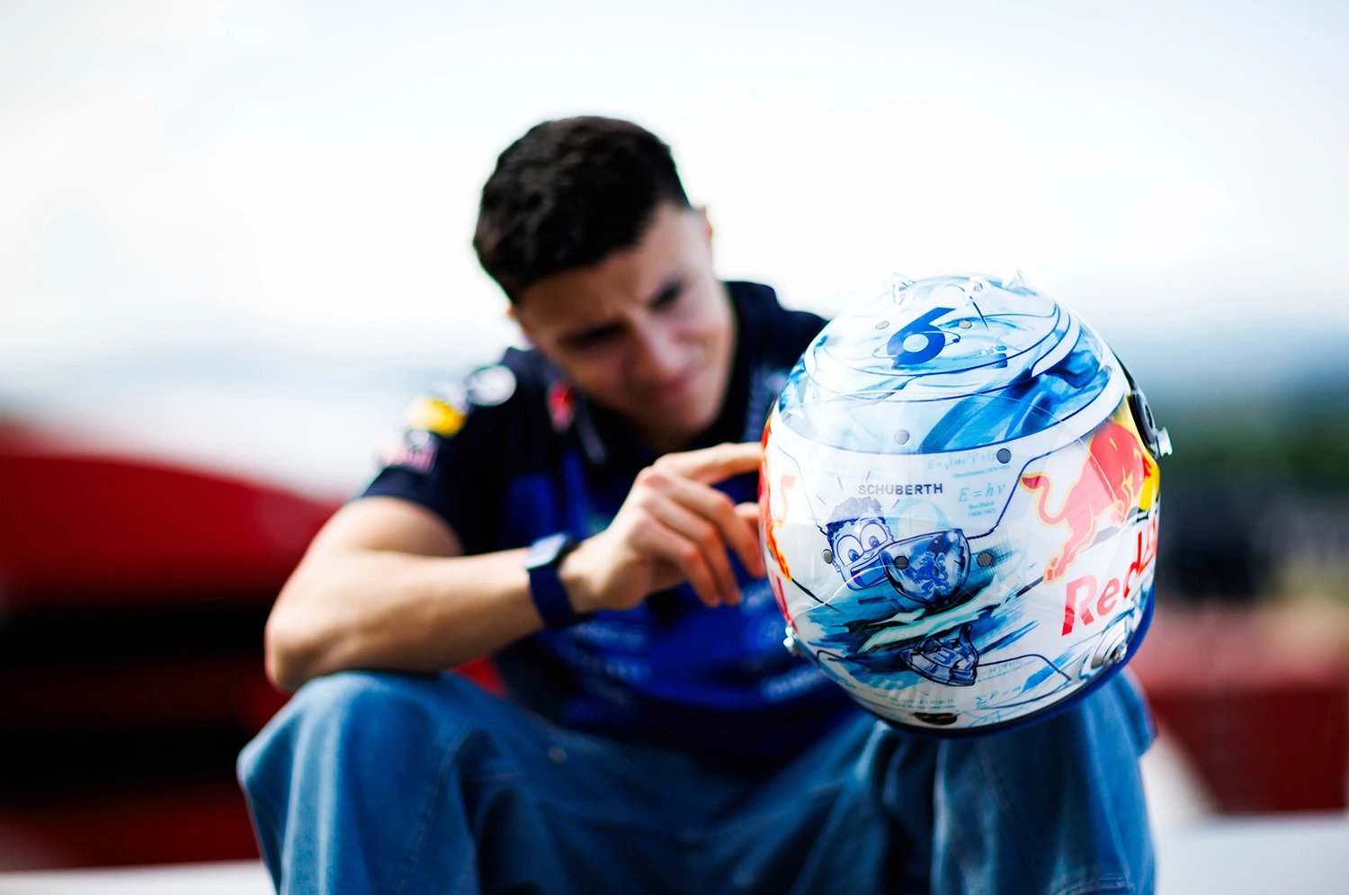 ISACK HADJAR'DAN HOLLANDA GP'SİNE ÖZEL KASK