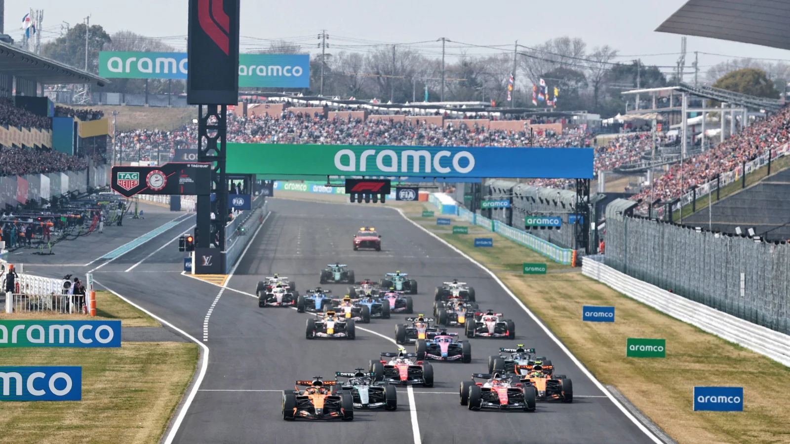 FORMULA 1'DE KALKIŞ ÖNCESİ 5 SANİYE UYARISI DEVAM EDECEK