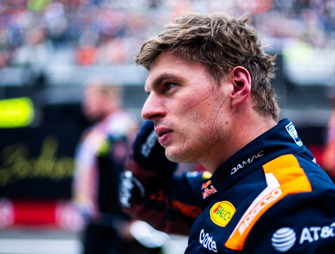 MAX VERSTAPPEN EVİNDEKİ HAFTA SONUNDA HASTALIKLA BOĞUŞUYOR
