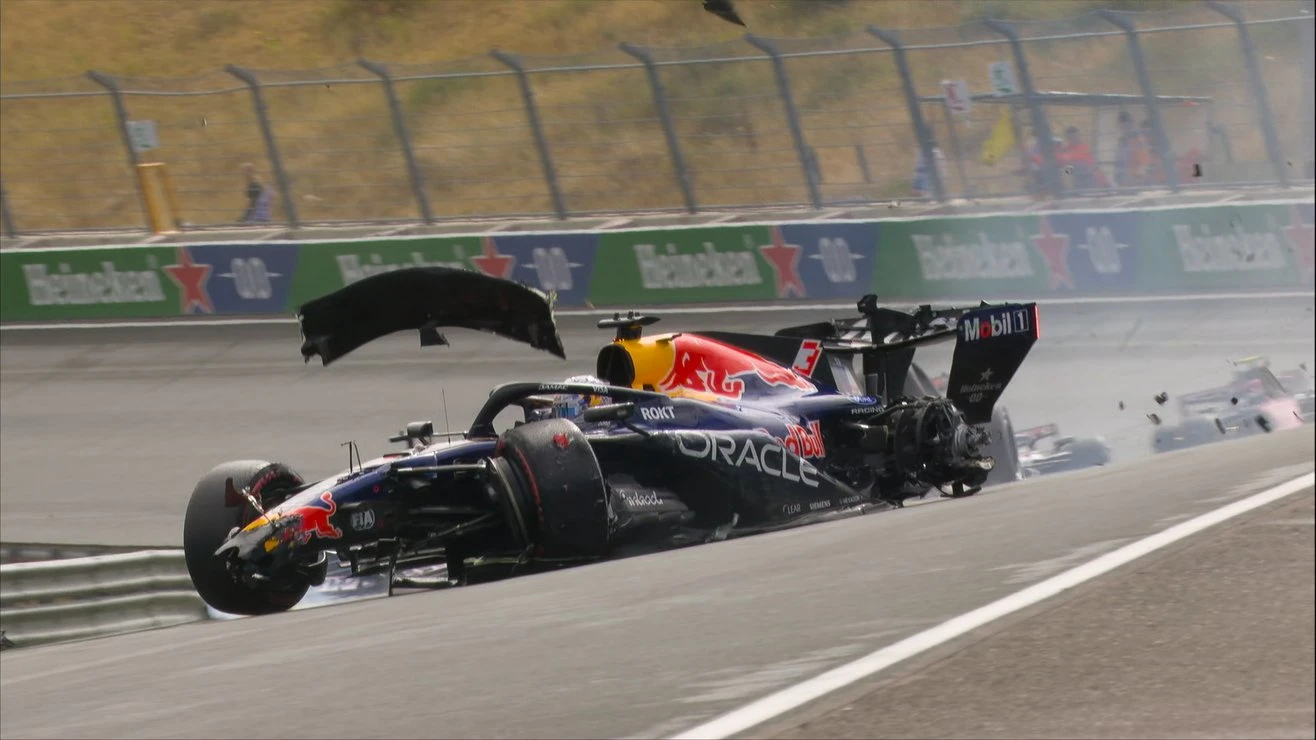 MAX VERSTAPPEN ZANDVOORT’TAKİ BÜYÜK KAZAYI ANLATTI: "ERKEN GAZA BASTIM"