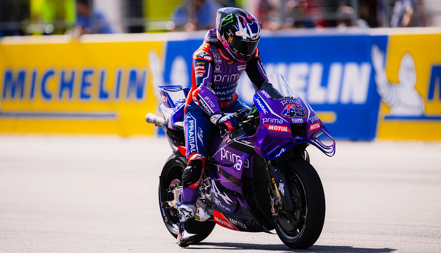 JACK MILLER ARAGON'DA MÁRQUEZ'İ TAKİP EDERKEN KAZA YAPTI