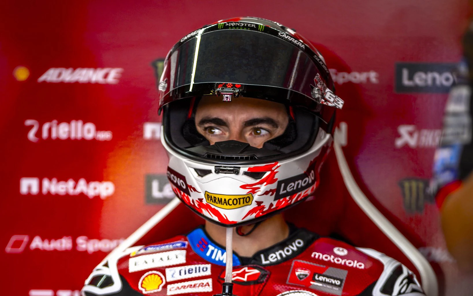 PECCO BAGNAIA: "VERİLERE BAKINCA İKİ FARKLI MOTOSİKLET GİBİ GÖRÜNÜYOR"
