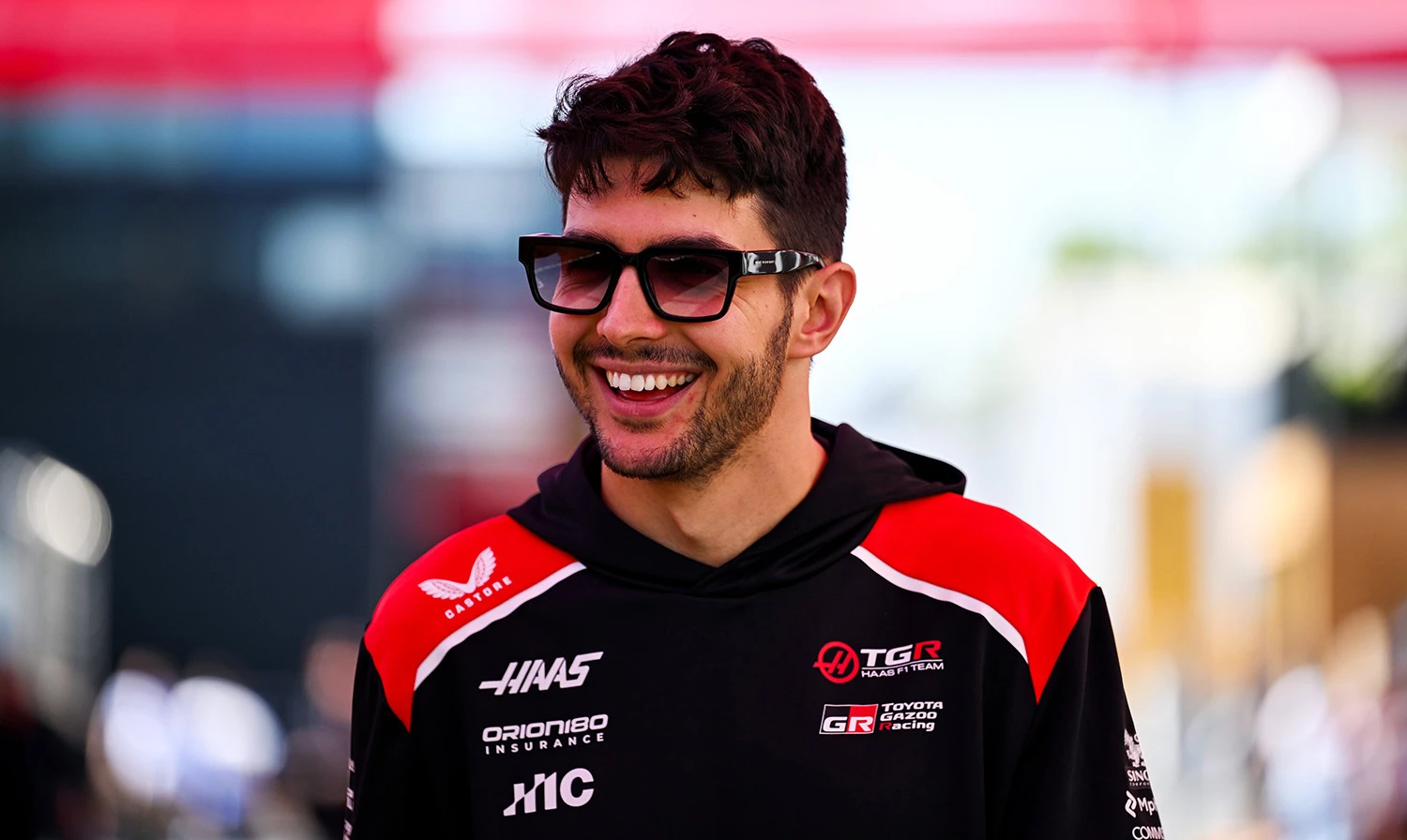 ESTEBAN OCON VE HAAS YOLLARINI AYIRIYOR