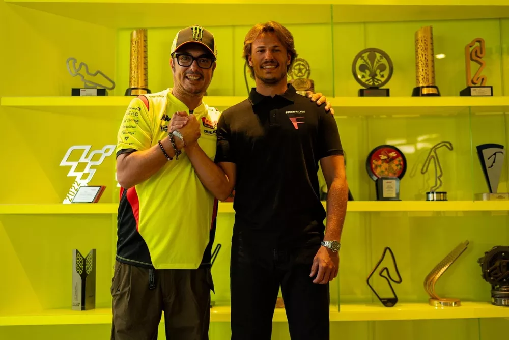 VR46'DAN BULEGA AÇIKLAMASI: "SADECE PIRELLI TECRÜBESİ İÇİN ANLAŞMADIK!"