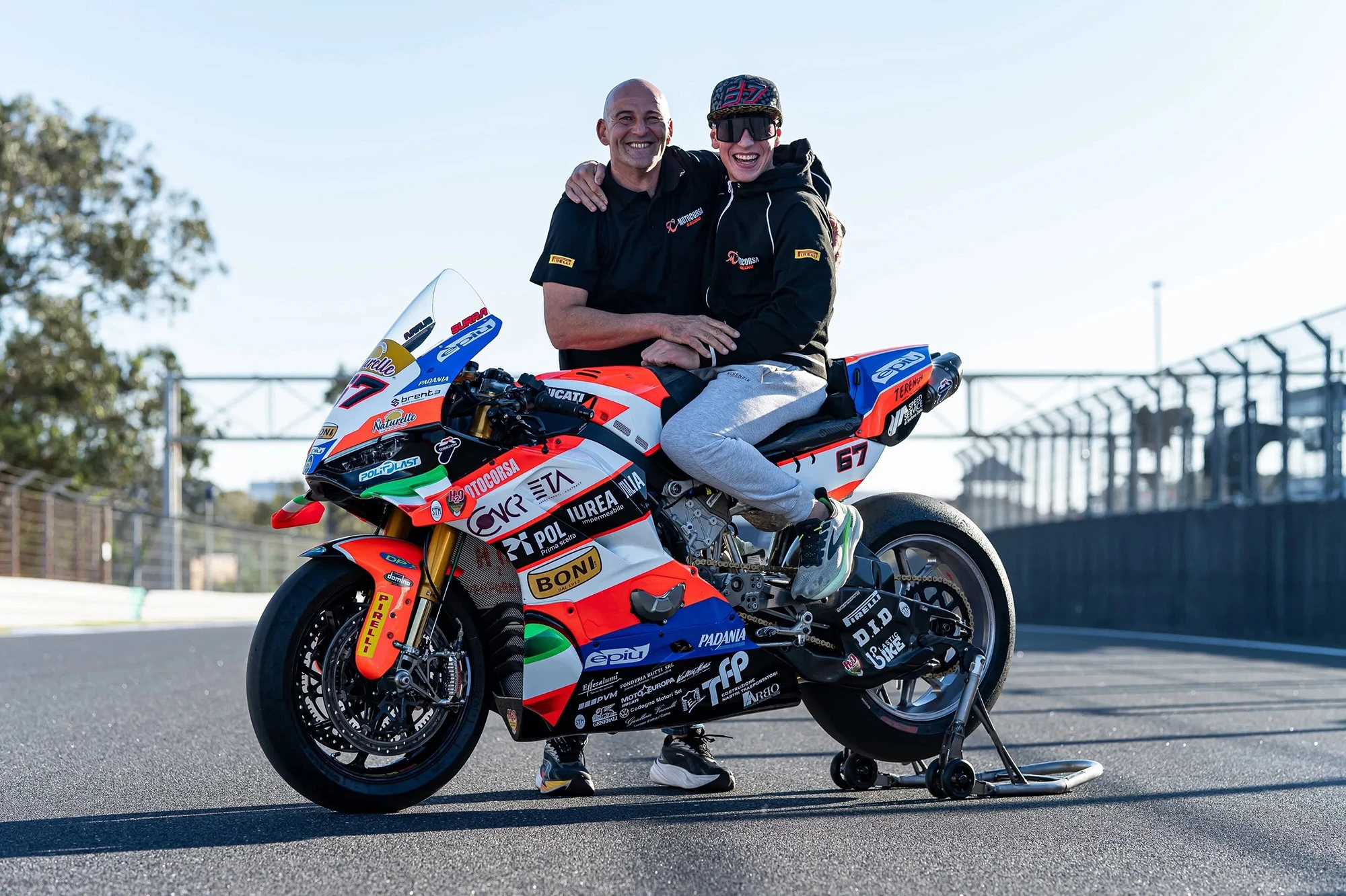 ALBERTO SURRA, MOTOCORSA'DA KALIYOR!