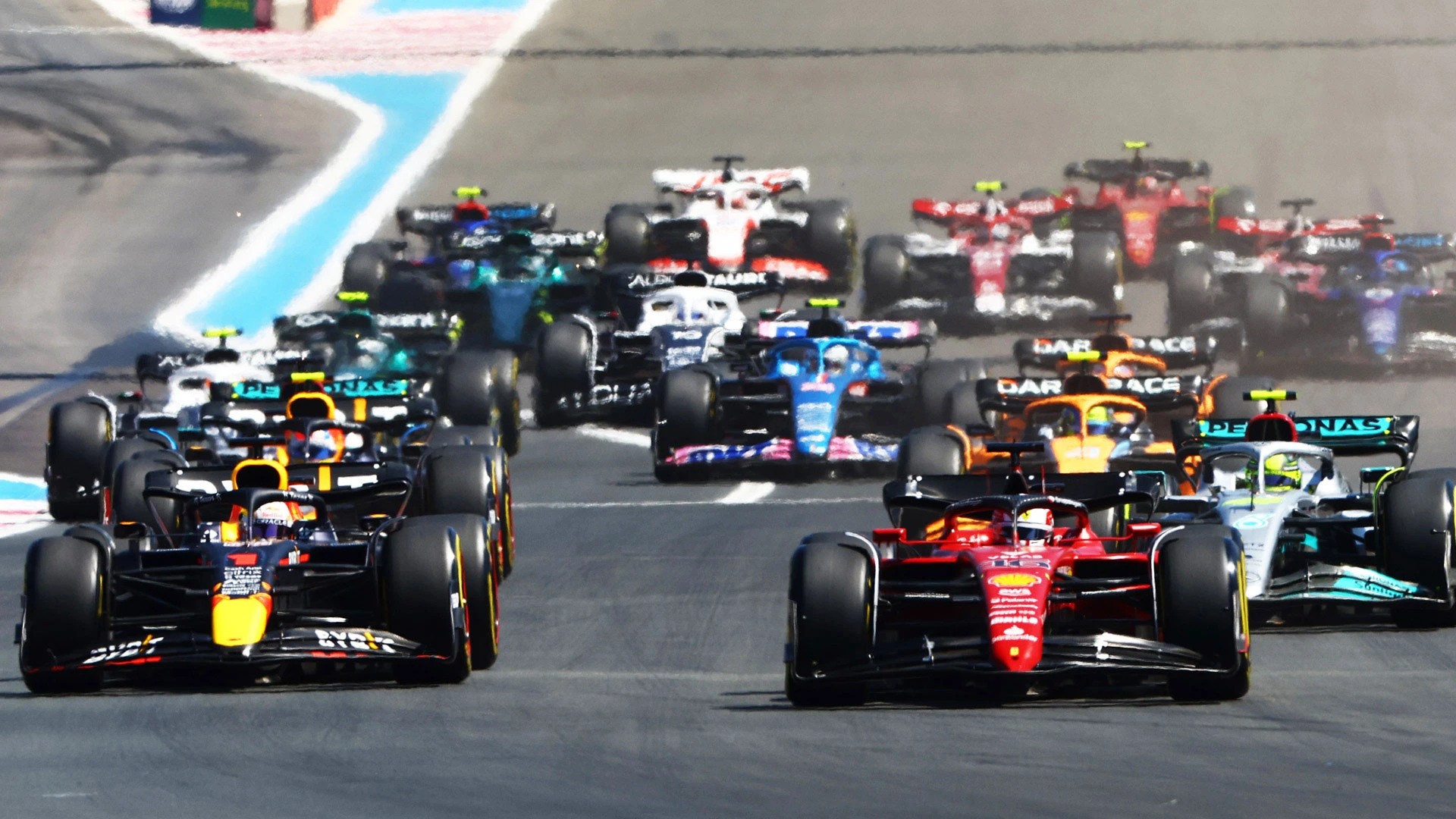 F1 pilotlarının 2023 sezonu için yarış numaraları