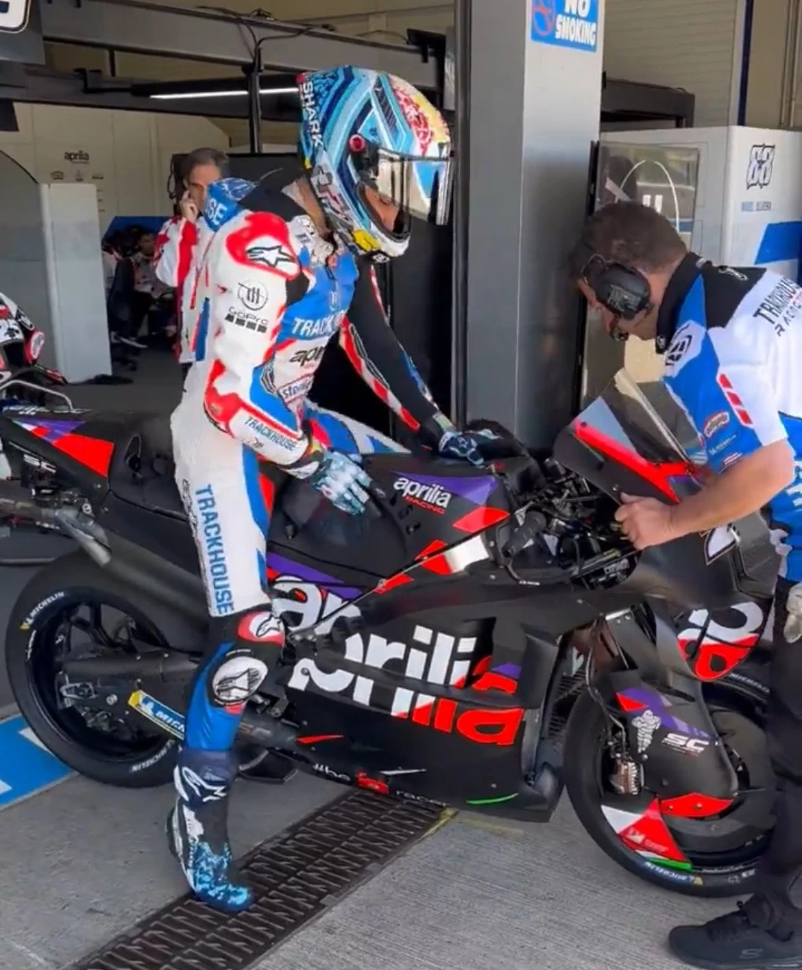MotoGP Jerez Testi: Bu motosikletten pozitif bir şey alamayız gallery image 5
