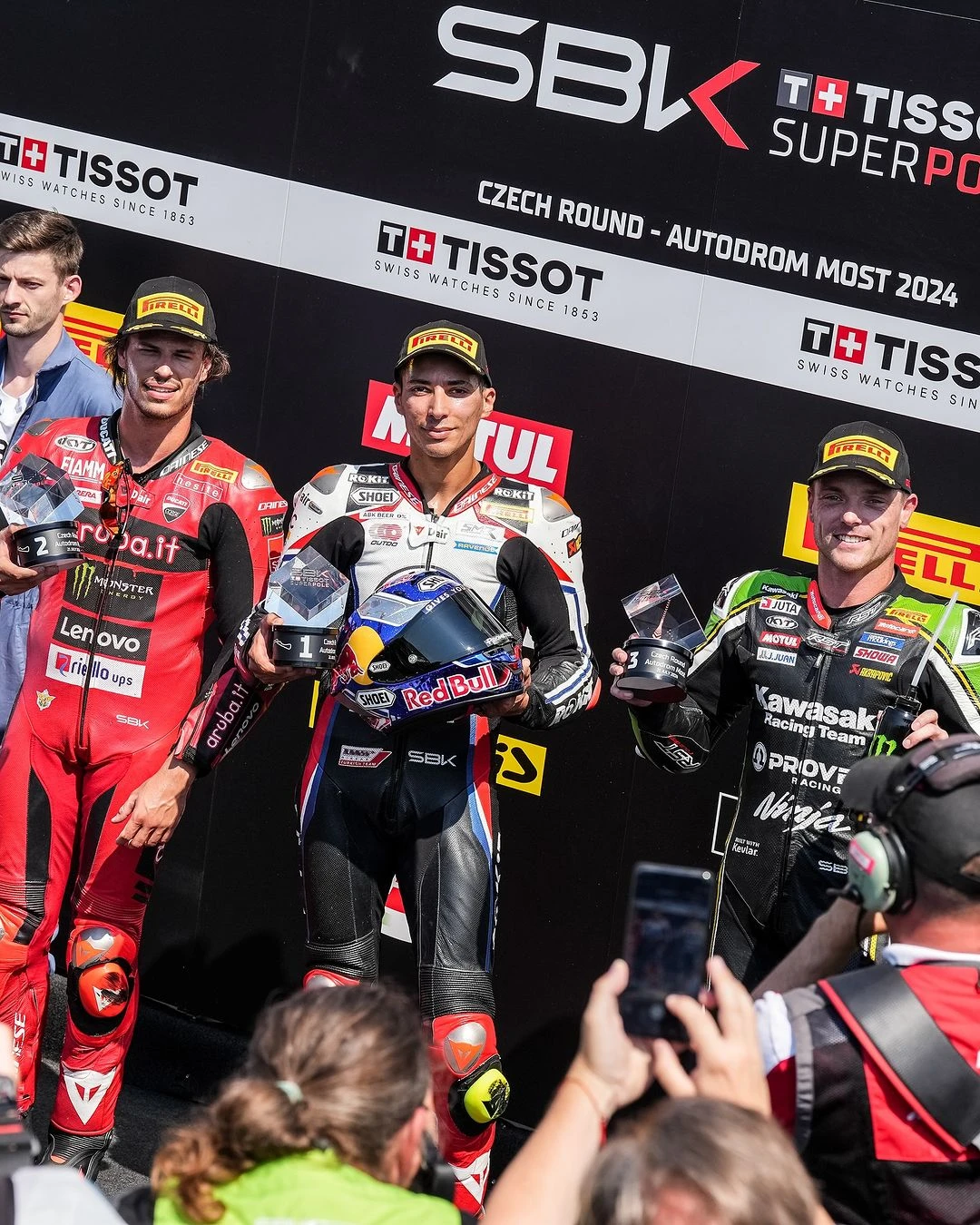 WorldSBK Çekya | Toprak yine hat-trick yaptı gallery image 1