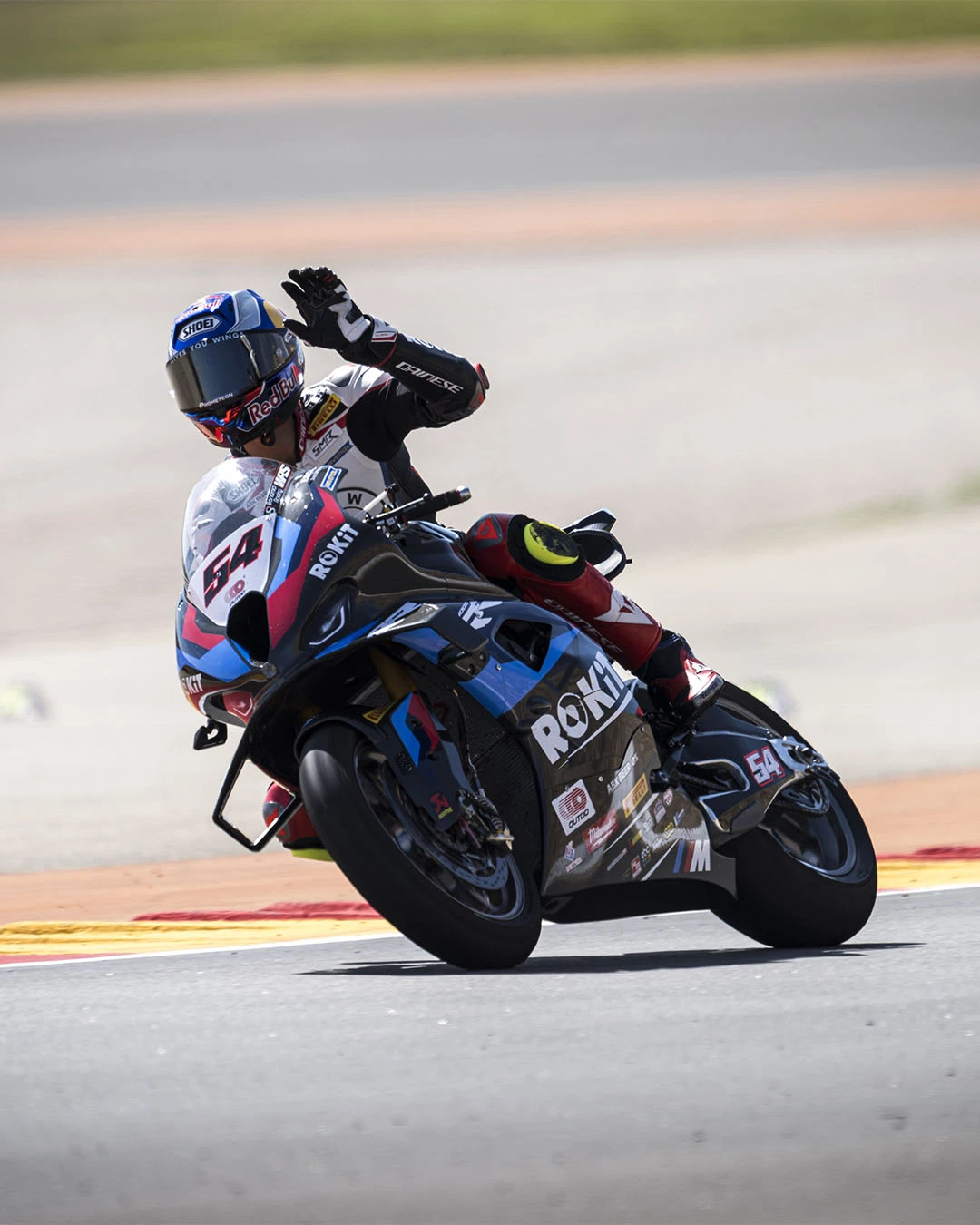 WorldSBK Aragon | Bautista 3'te 2 yaptı, Toprak 3 yarışta da podyuma çıktı gallery image 0