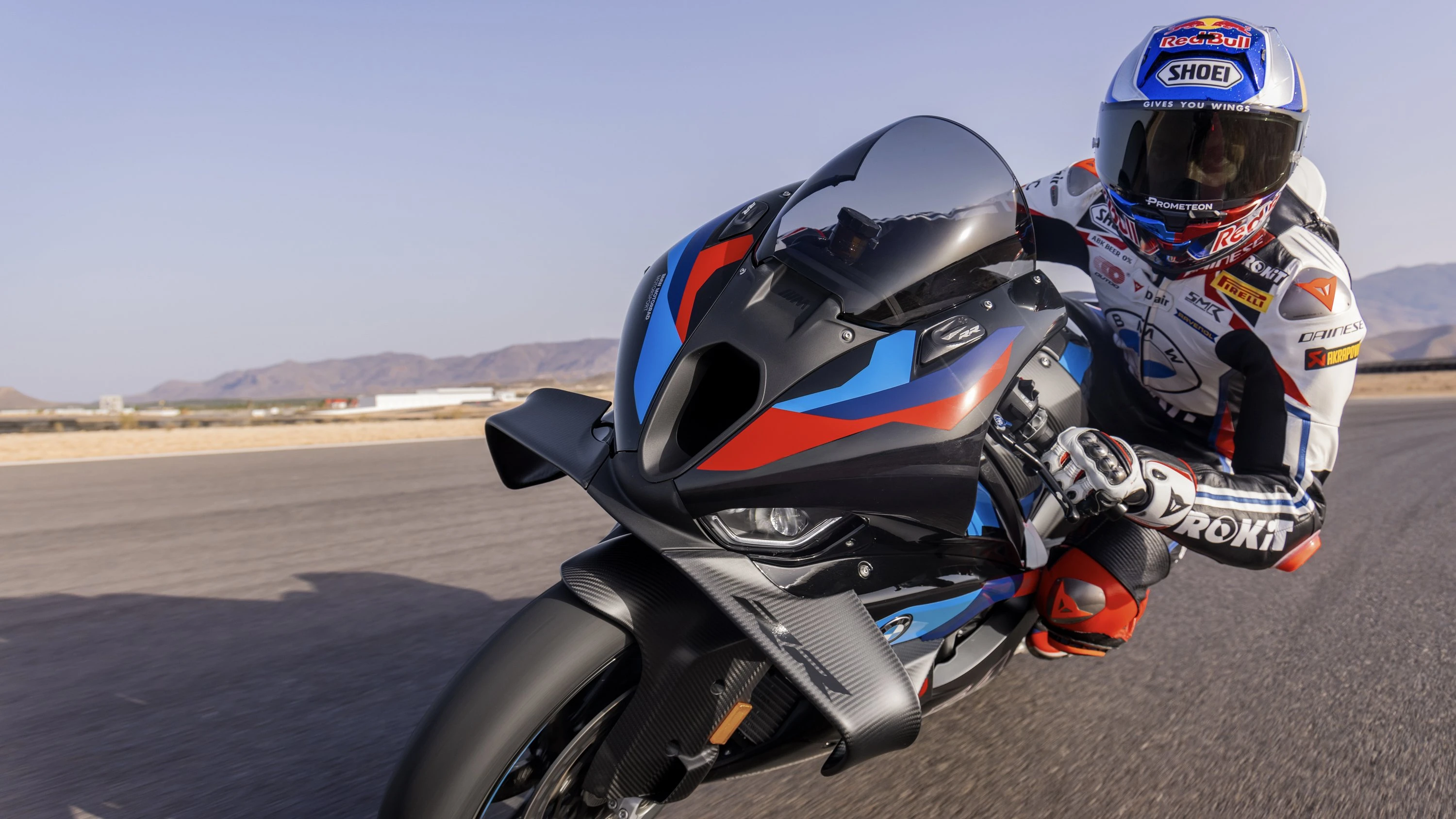 BMW yeni M 1000 RR'ı tanıttı! gallery image 4