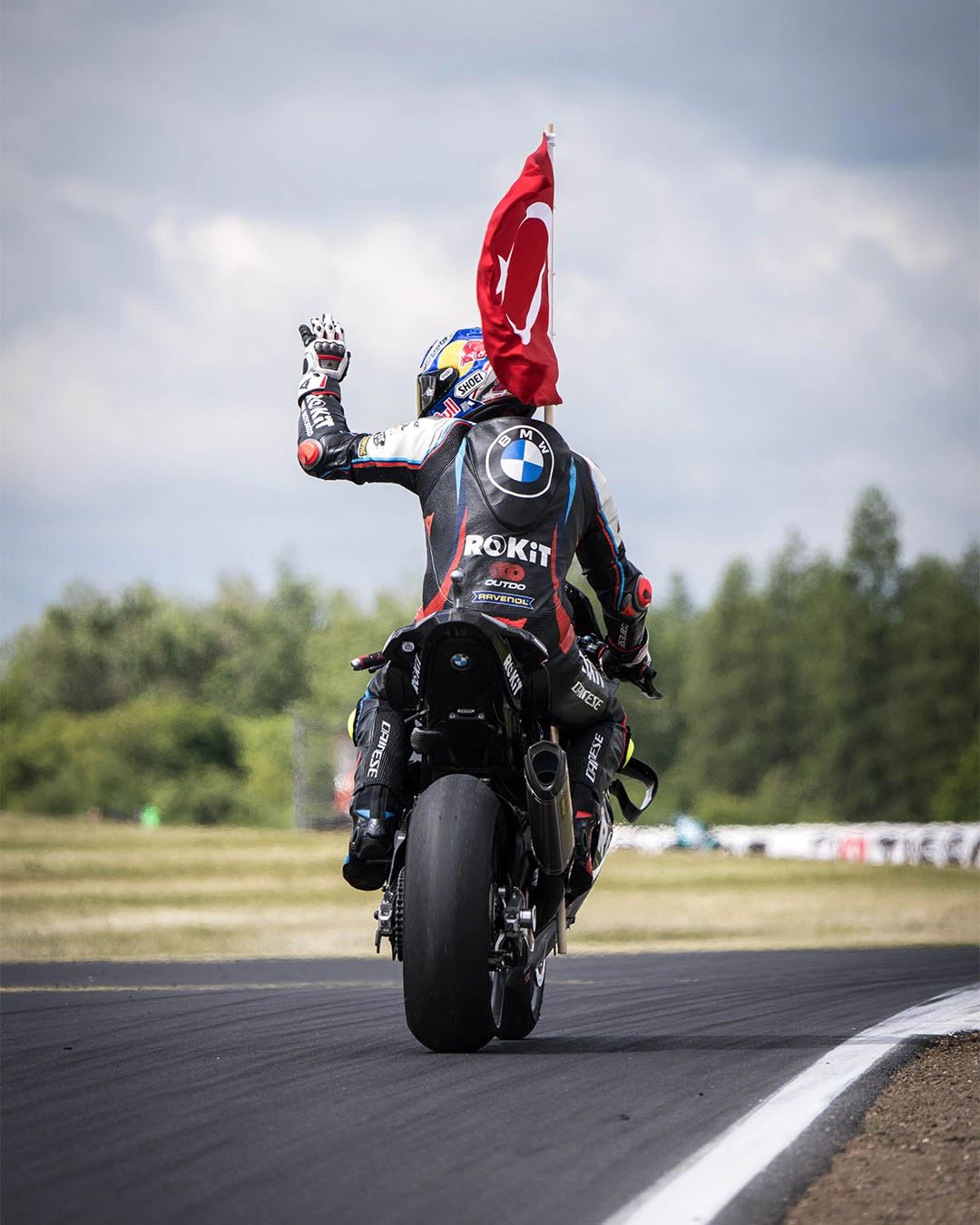 2025 WorldSBK Çekya | Toprak 2, Bulega 1 yarış kazandı gallery image 0