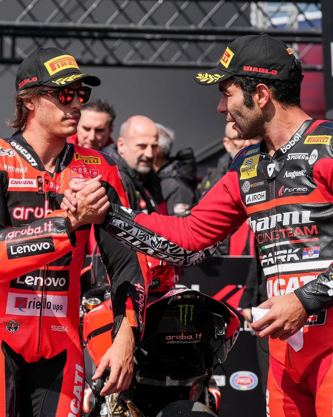 2025 WorldSBK Çekya | Toprak 2, Bulega 1 yarış kazandı gallery image 6