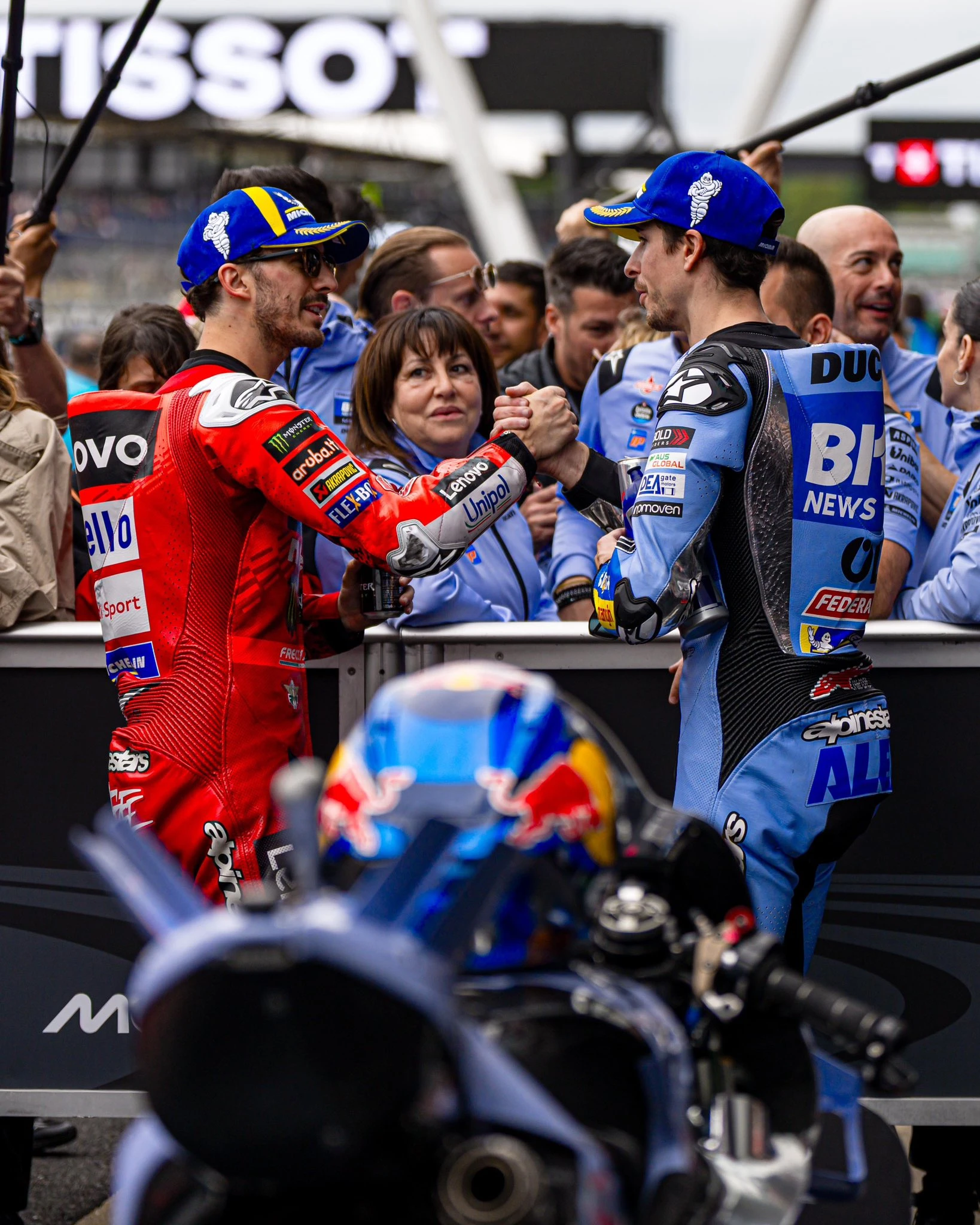 2025 MotoGP Silverstone | Bezzecchi, Aprilia ile ilk kez kazandı gallery image 4