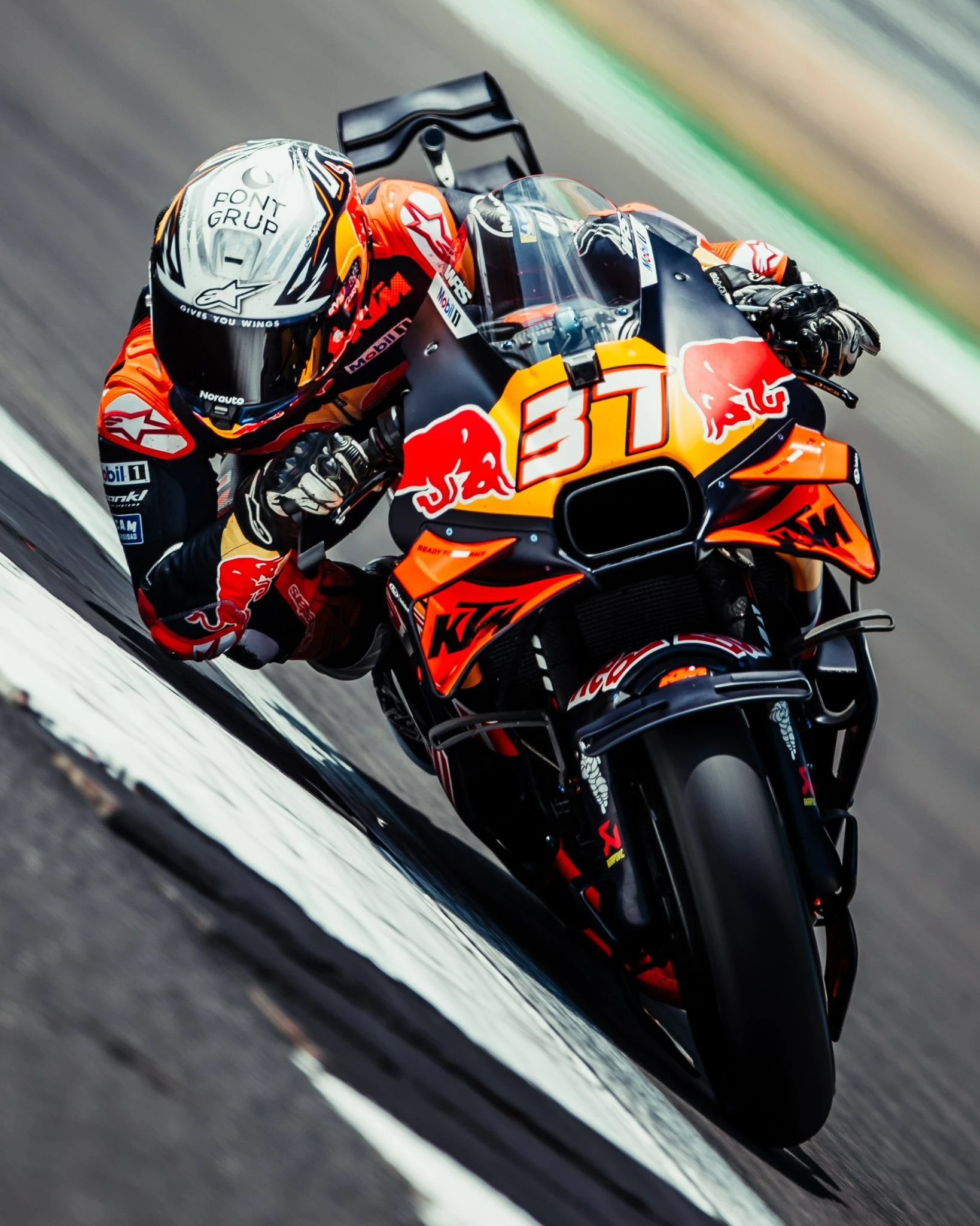 2025 MotoGP Silverstone | Bezzecchi, Aprilia ile ilk kez kazandı gallery image 6