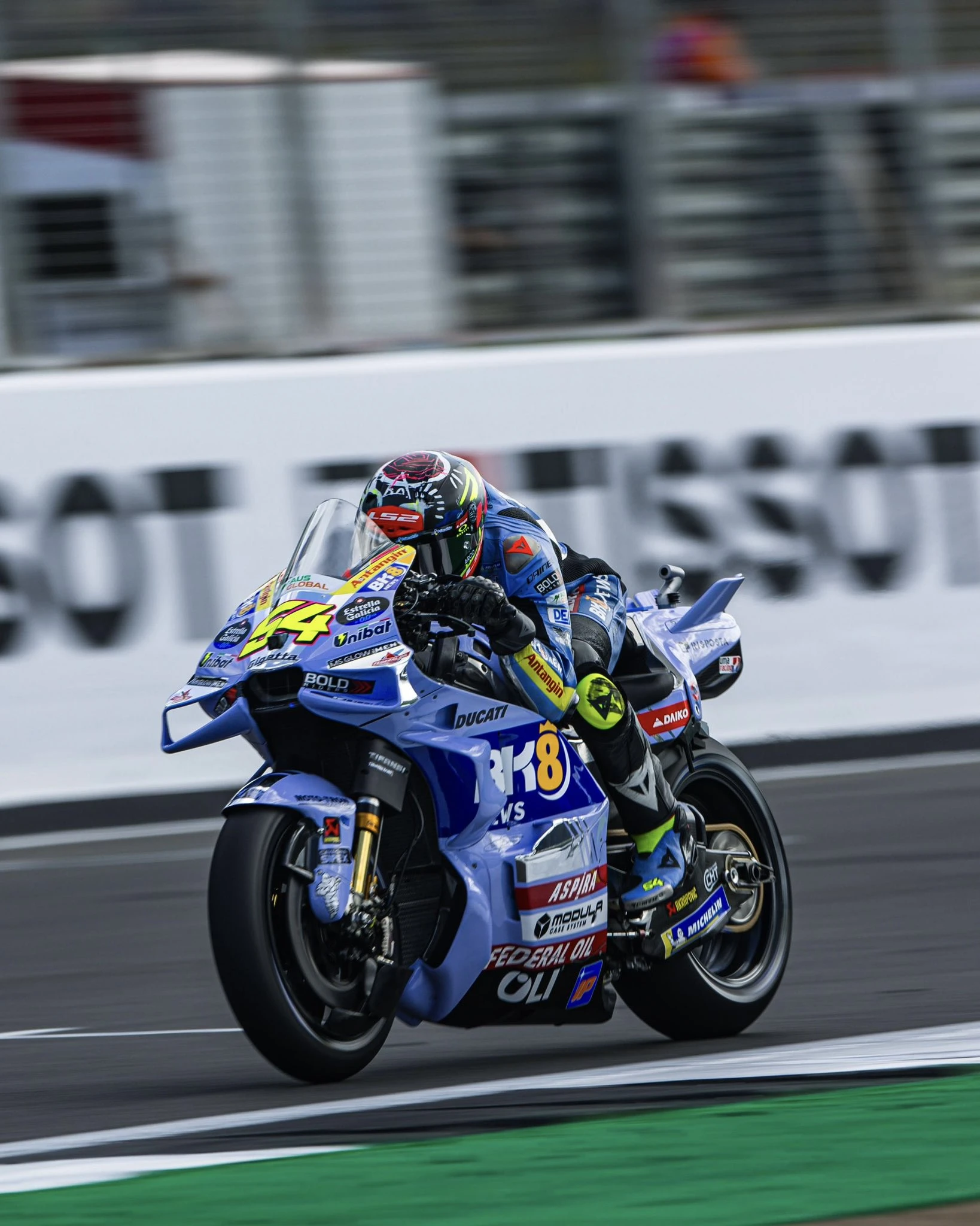 2025 MotoGP Silverstone | Bezzecchi, Aprilia ile ilk kez kazandı gallery image 7