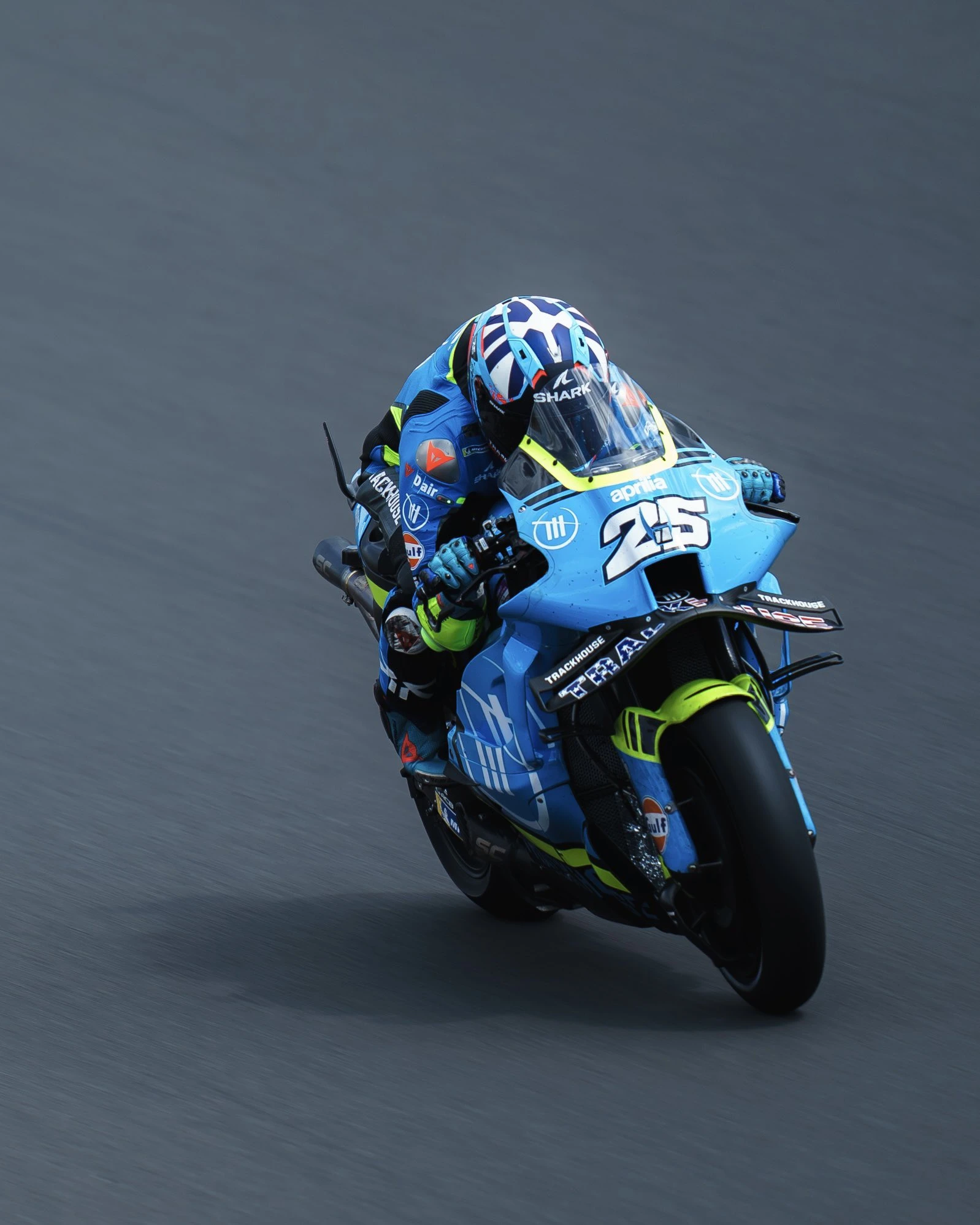 2025 MotoGP Silverstone | Bezzecchi, Aprilia ile ilk kez kazandı gallery image 8