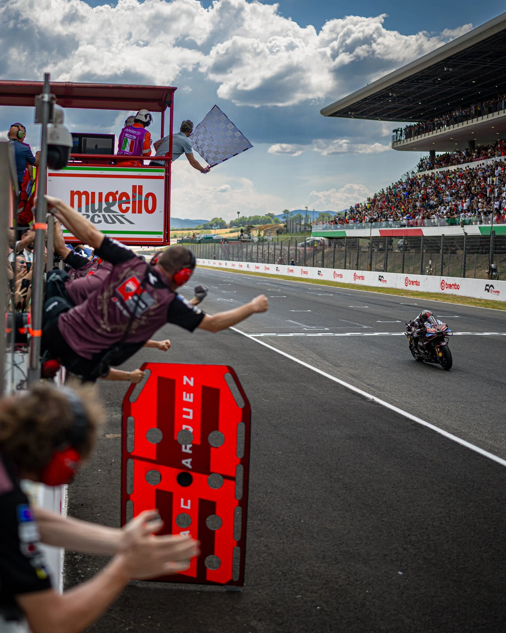 2025 MotoGP Mugello | Marc Marquez 5. kez duble yaptı! gallery image 4