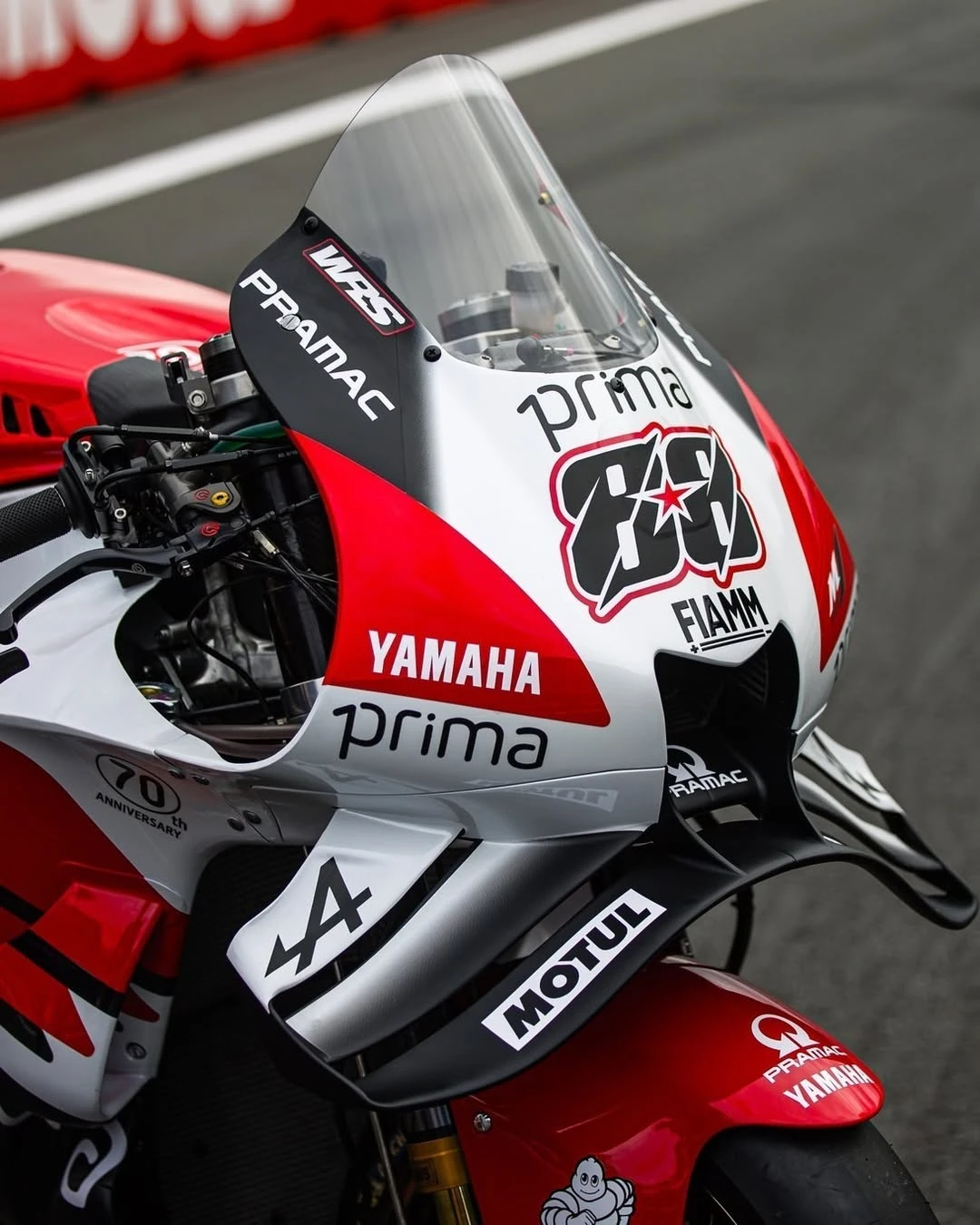 Yamaha'dan 70. Yıl Özel Renk Düzeni gallery image 1
