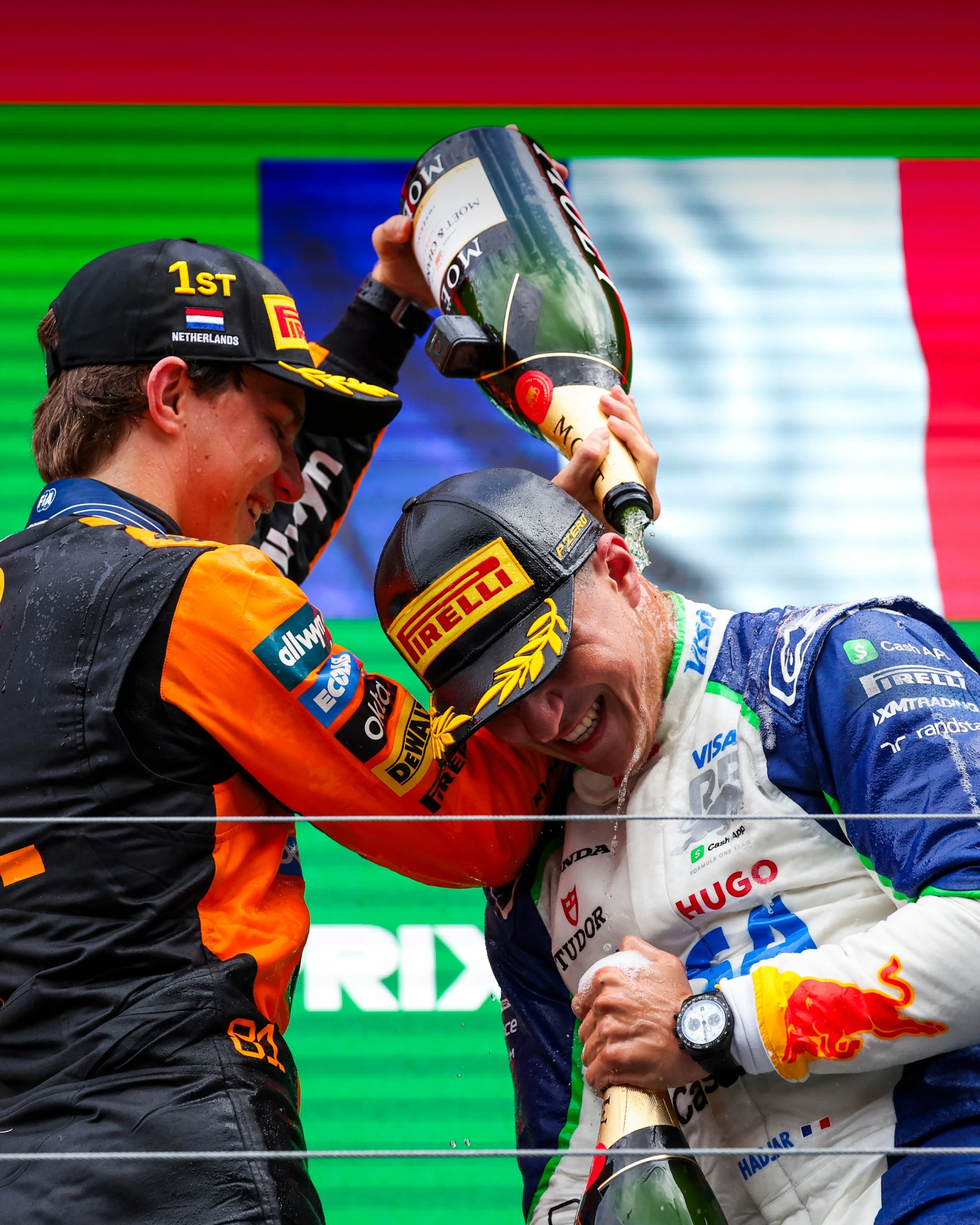 2025 F1 Hollanda GP | Piastri kazandı, Ferrariler ve Norris yarış dışı kaldı gallery image 2