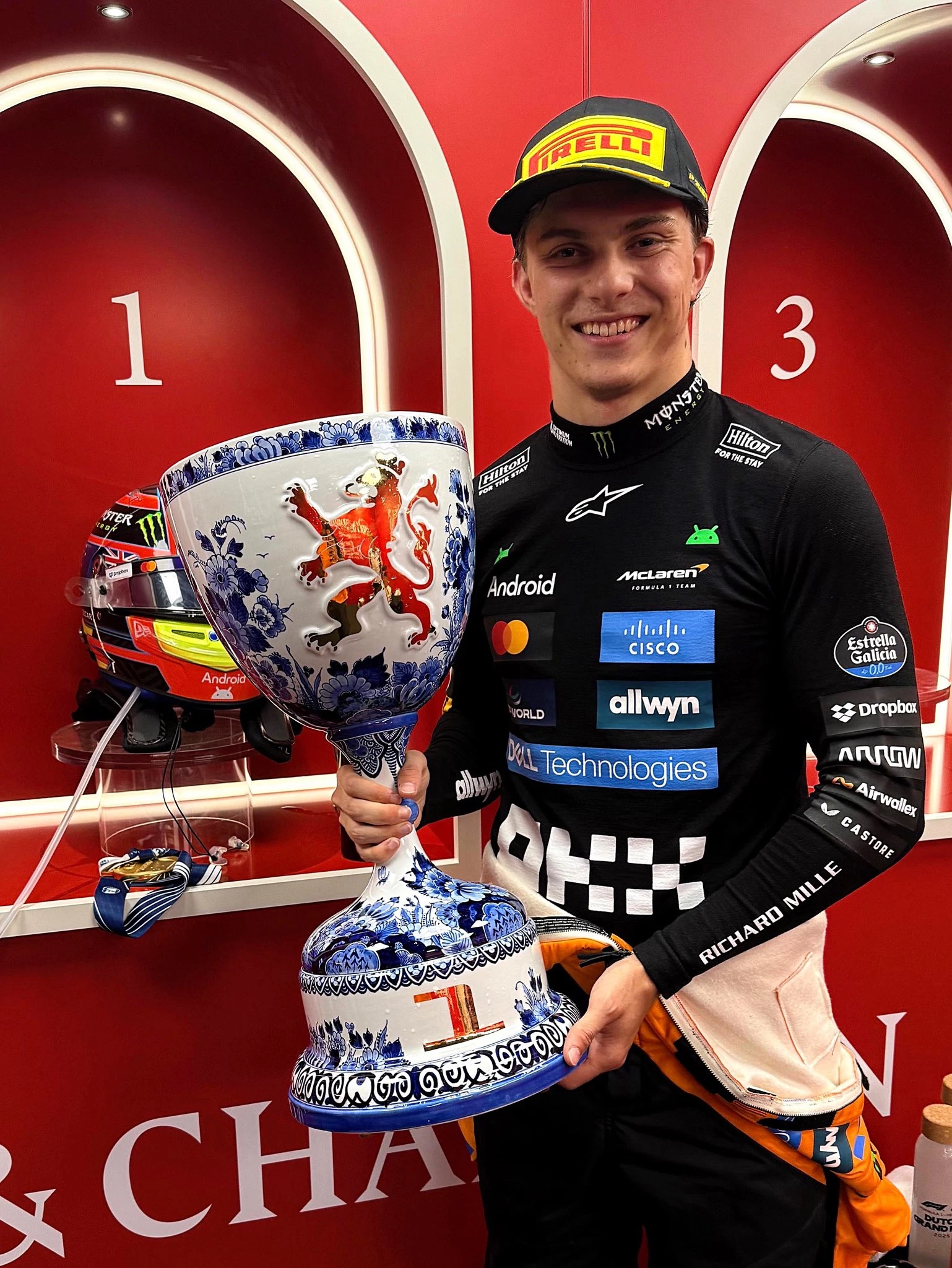 2025 F1 Hollanda GP | Piastri kazandı, Ferrariler ve Norris yarış dışı kaldı gallery image 4