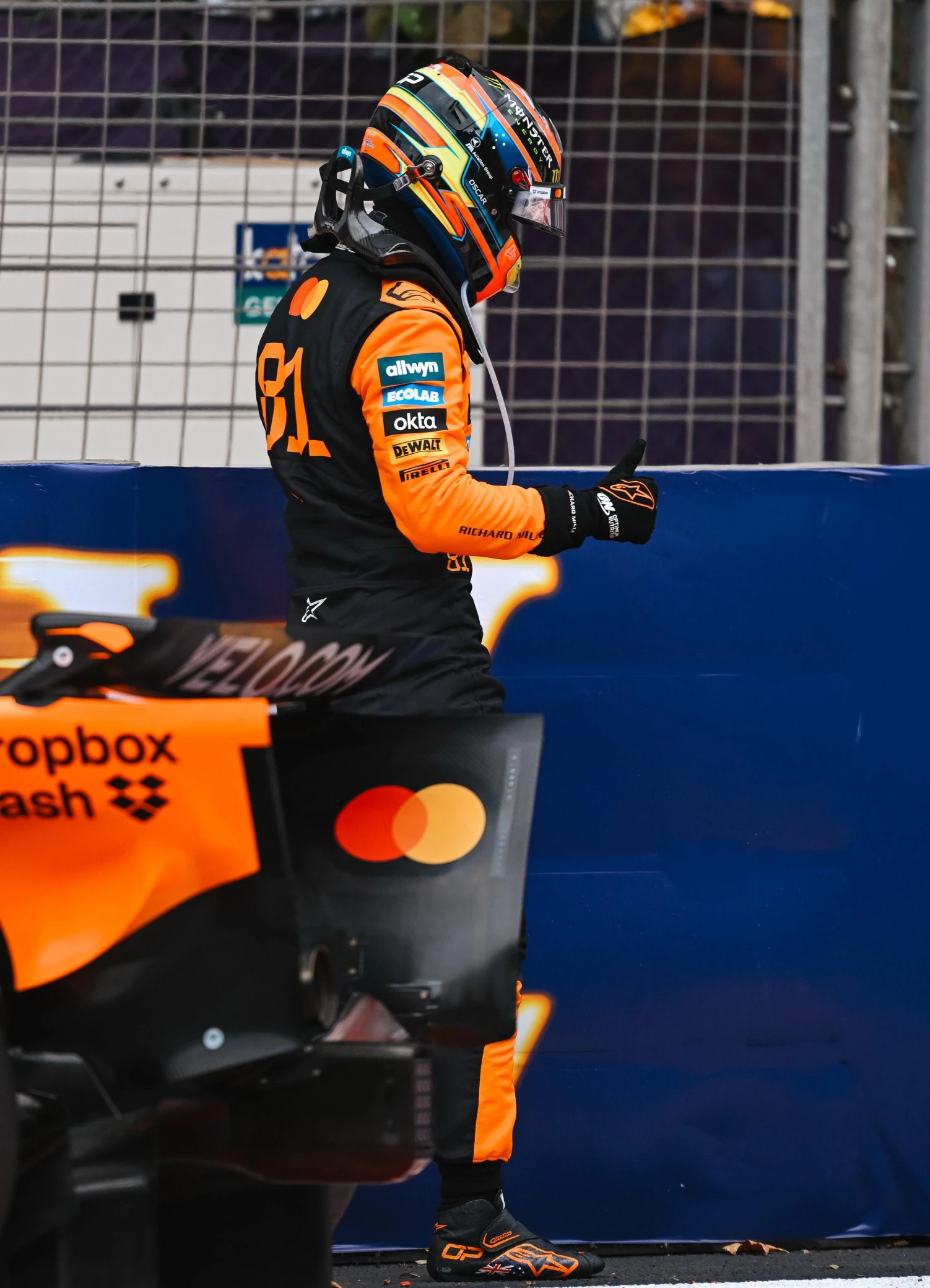 2025 F1 Azerbaycan | Verstappen kazandı, Sainz podyumda! gallery image 5