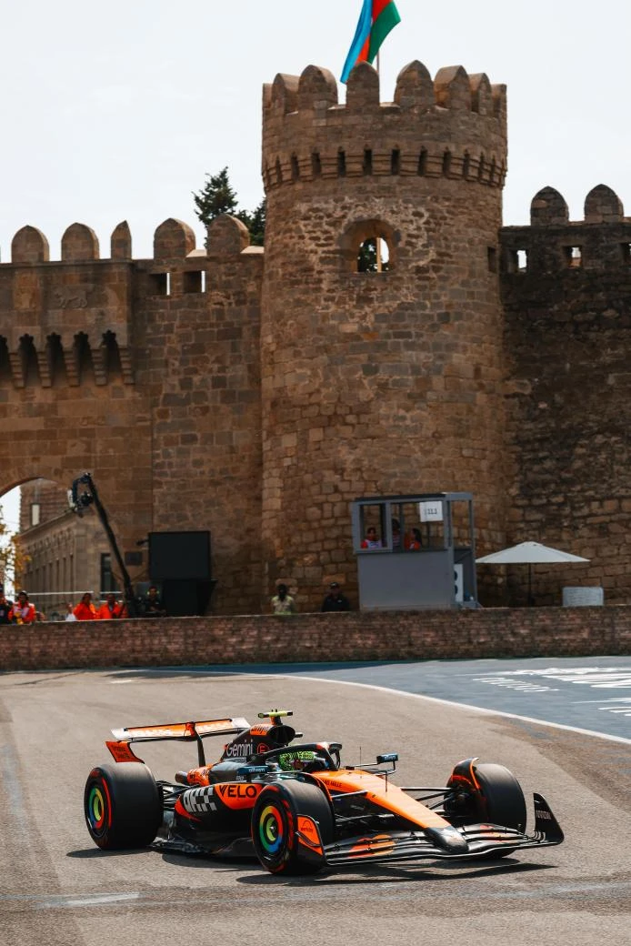 2025 F1 Azerbaycan | Verstappen kazandı, Sainz podyumda! gallery image 10