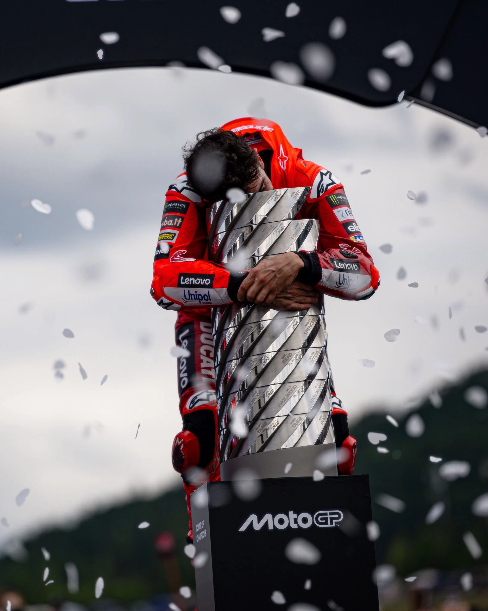 2025 MotoGP Japonya | Pecco kazandı, Marquez şampiyon! gallery image 0