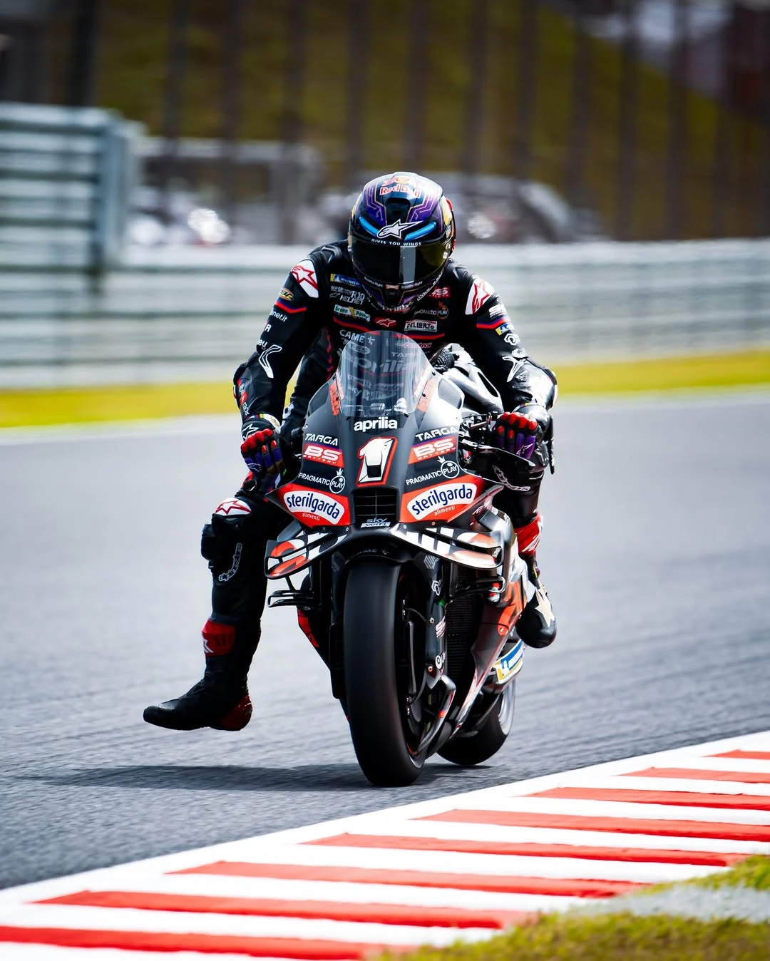 2025 MotoGP Japonya | Pecco kazandı, Marquez şampiyon! gallery image 10