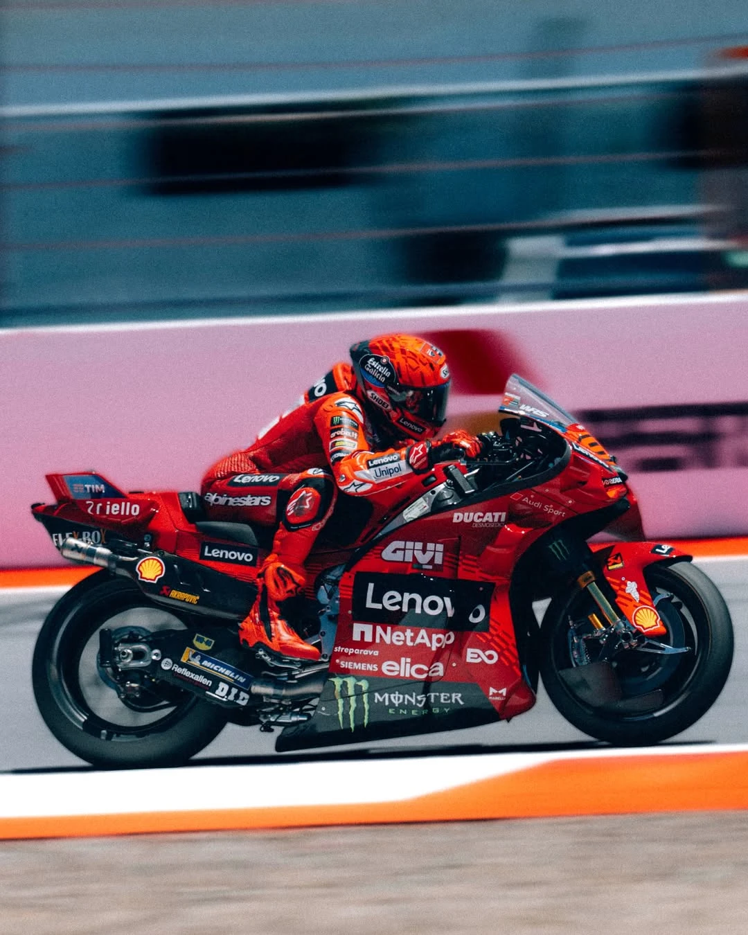 2025 MotoGP Endonezya | Aldeguer ilk kez kazandı, Marquez sakatlandı! gallery image 6