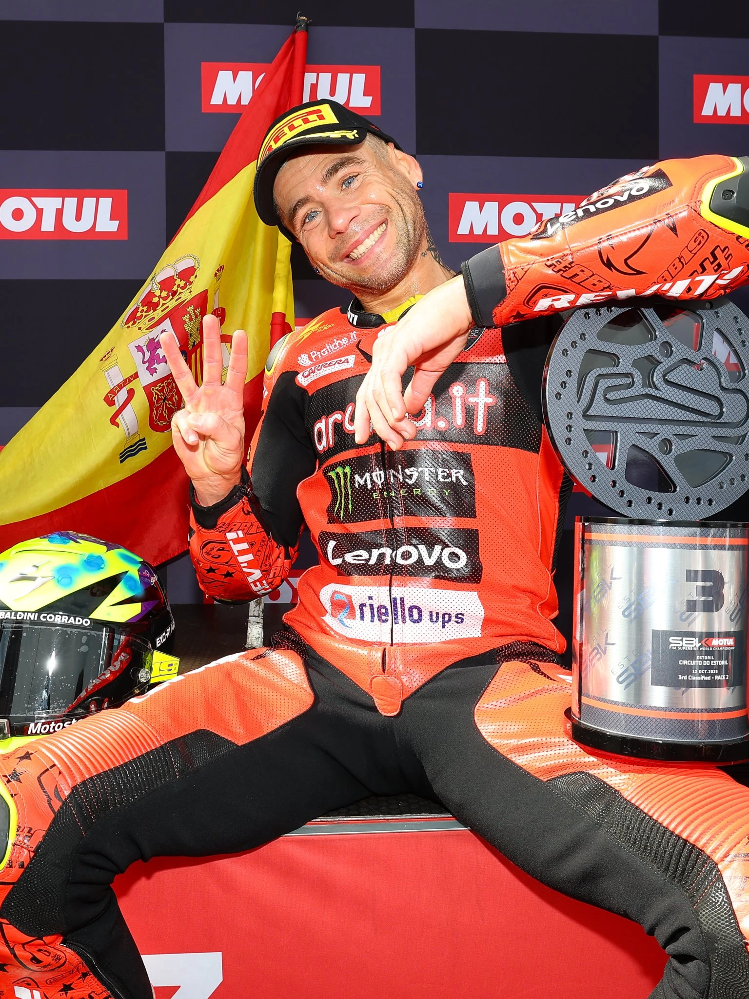 2025 WorldSBK Estoril | Toprak iki, Bulega 1 yarış kazandı! gallery image 2