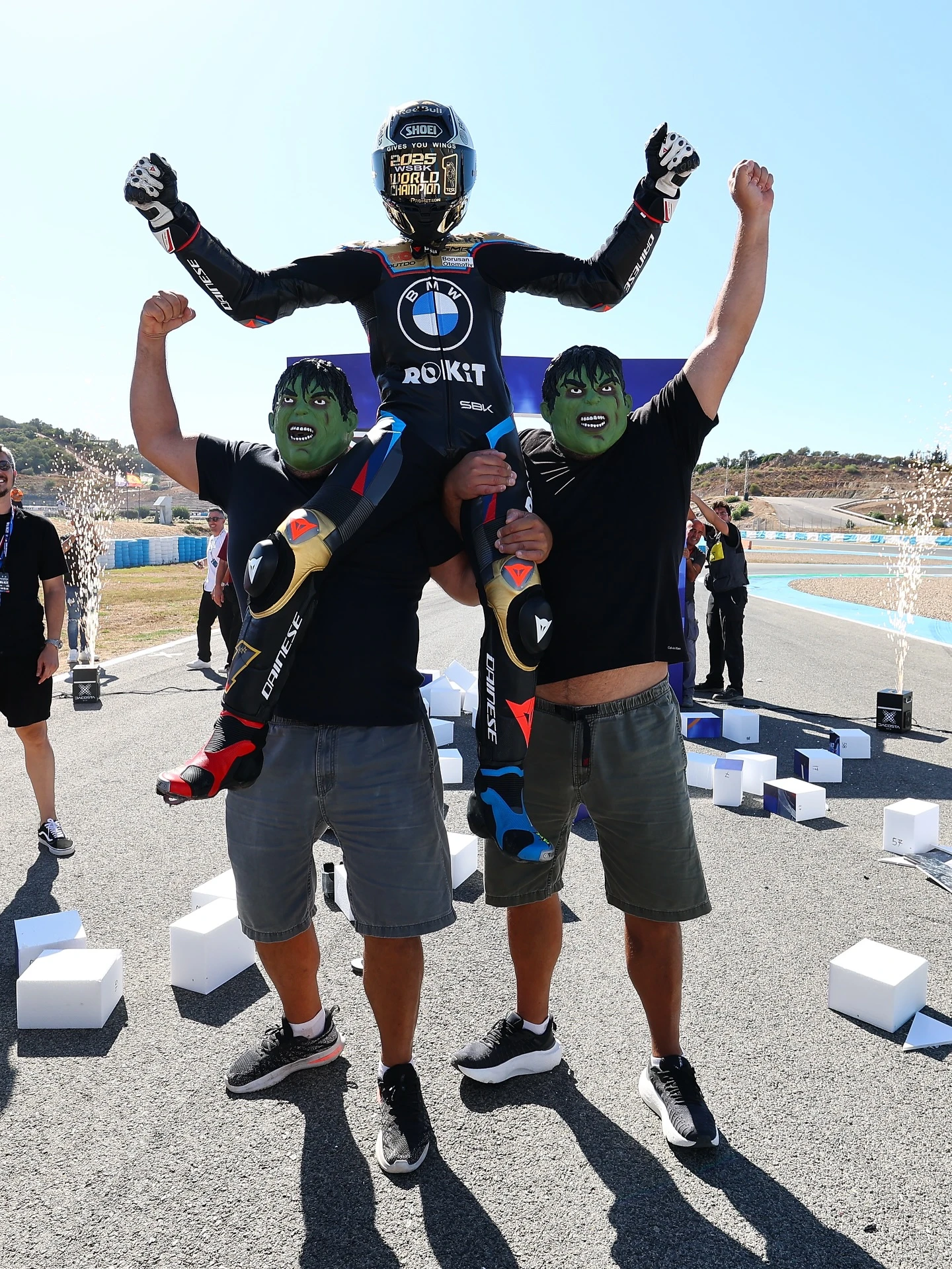 2025 WorldSBK Jerez | Toprak Razgatlıoğlu şampiyon oldu! gallery image 4