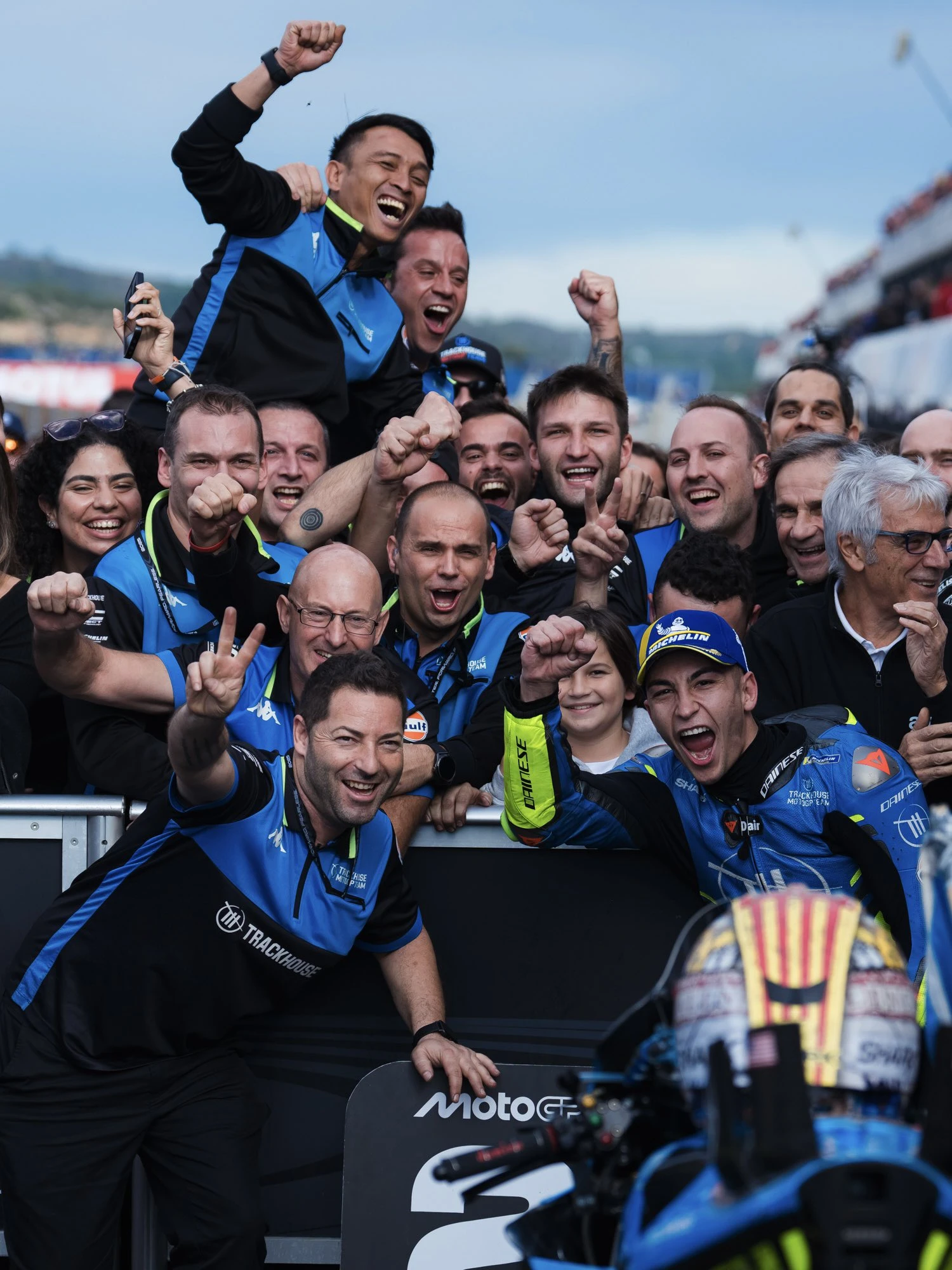 2025 MotoGP Valencia | Final yarışını Bezzecchi kazandı! gallery image 1