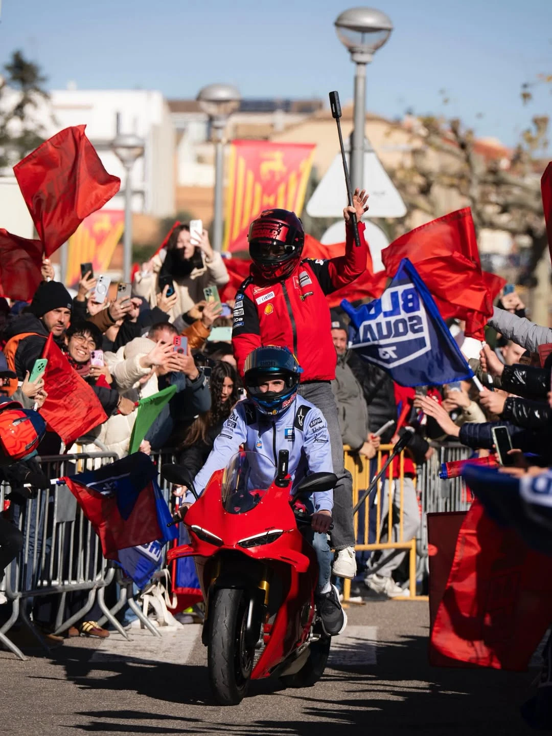 Marquez Kardeşlerin Şampiyonluk Kutlaması gallery image 0