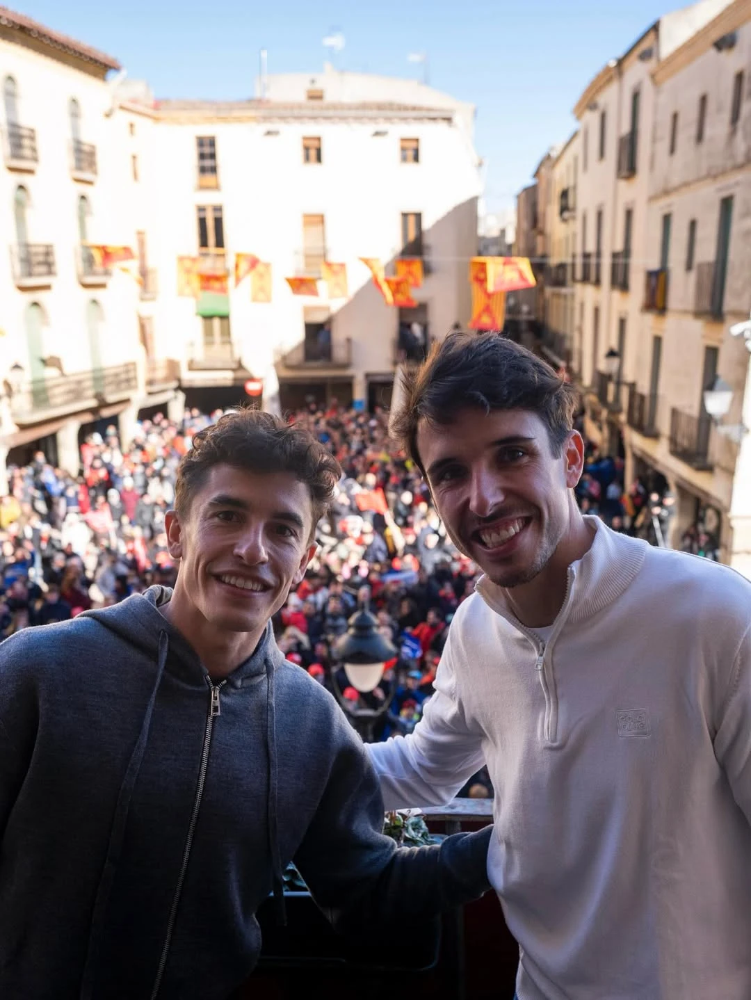 Marquez Kardeşlerin Şampiyonluk Kutlaması gallery image 3