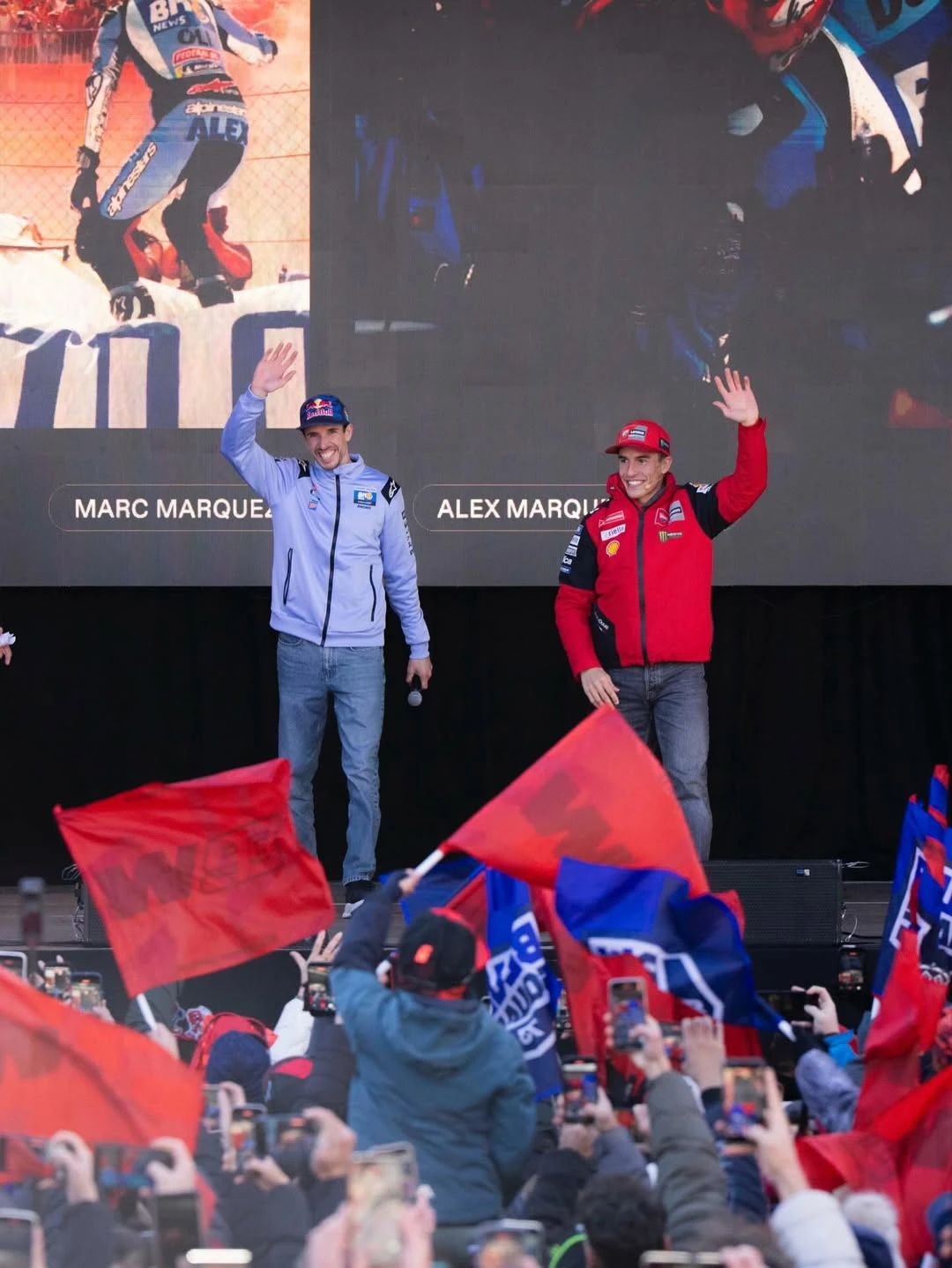 Marquez Kardeşlerin Şampiyonluk Kutlaması gallery image 4