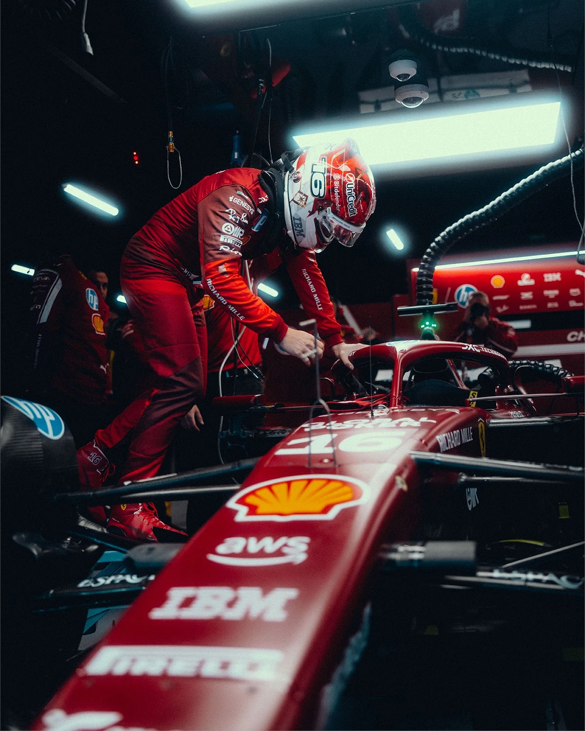 2025 Formula 1 Las Vegas | Verstappen kazandı, McLarenlar diskalifiye edildi gallery image 10