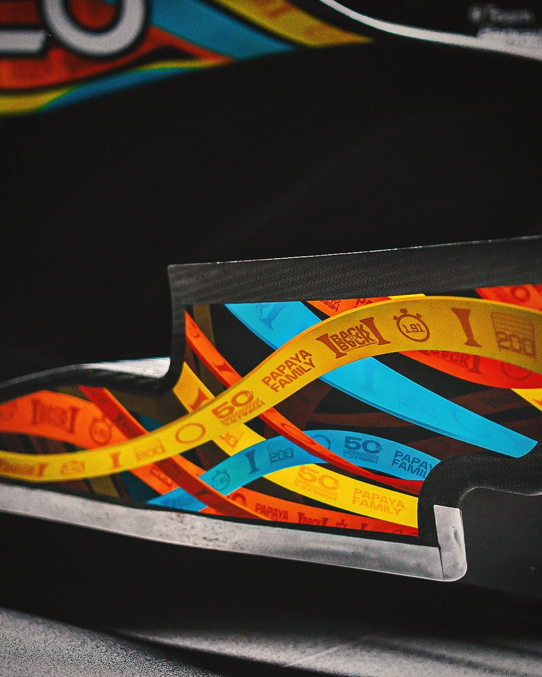 McLaren, Abu Dabi Finali İçin Özel Renk Düzenini Tanıttı gallery image 1