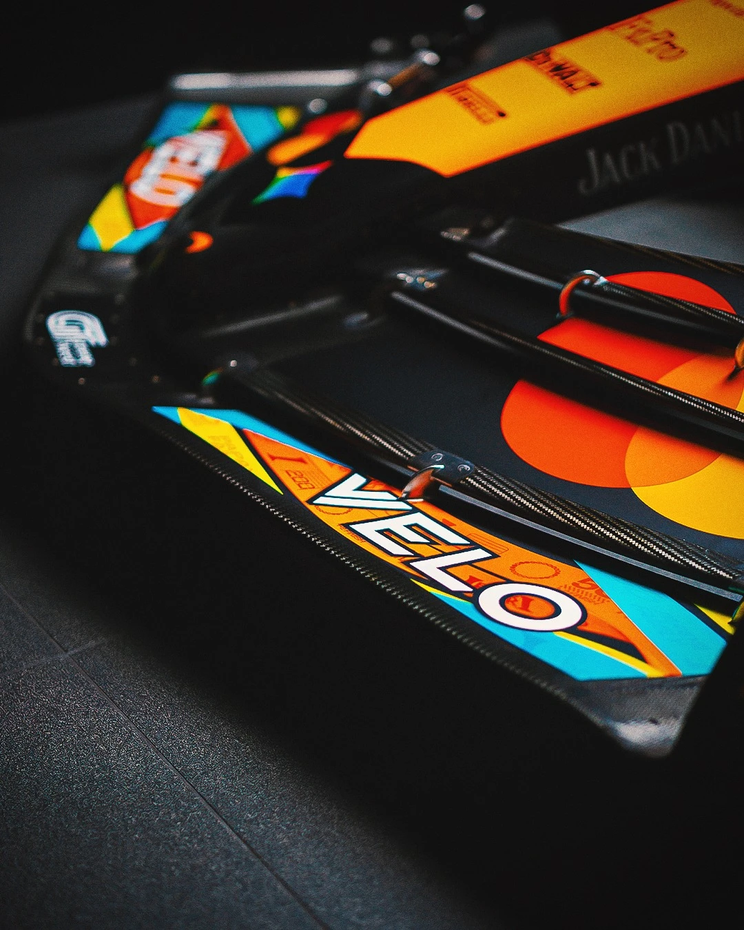 McLaren, Abu Dabi Finali İçin Özel Renk Düzenini Tanıttı gallery image 2