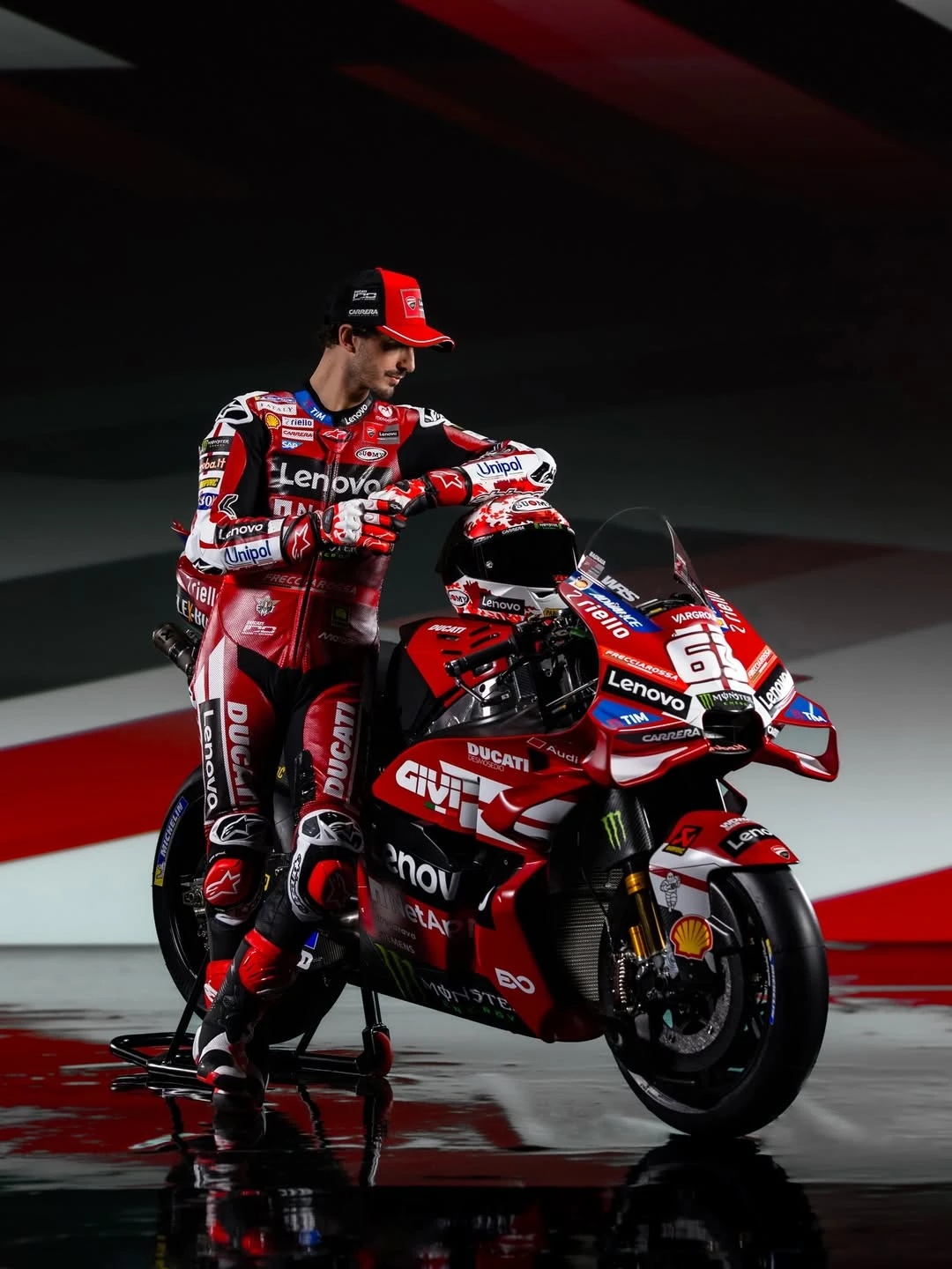 Ducati, 100. yılında GP26’yı tanıttı! gallery image 2