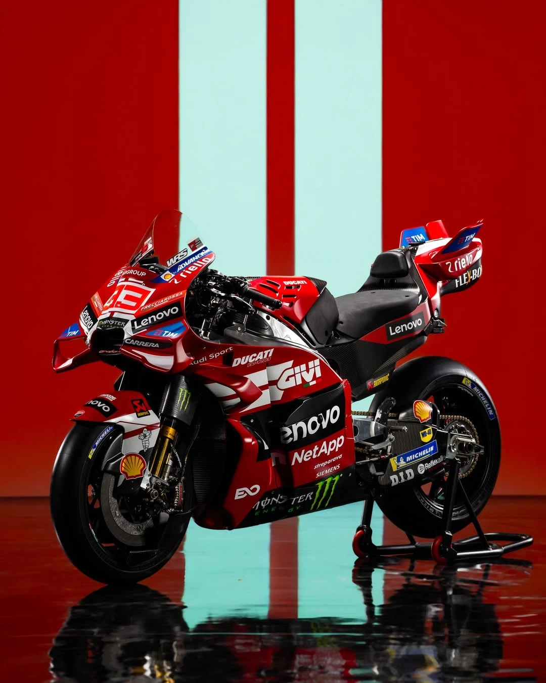 Ducati, 100. yılında GP26’yı tanıttı! gallery image 10